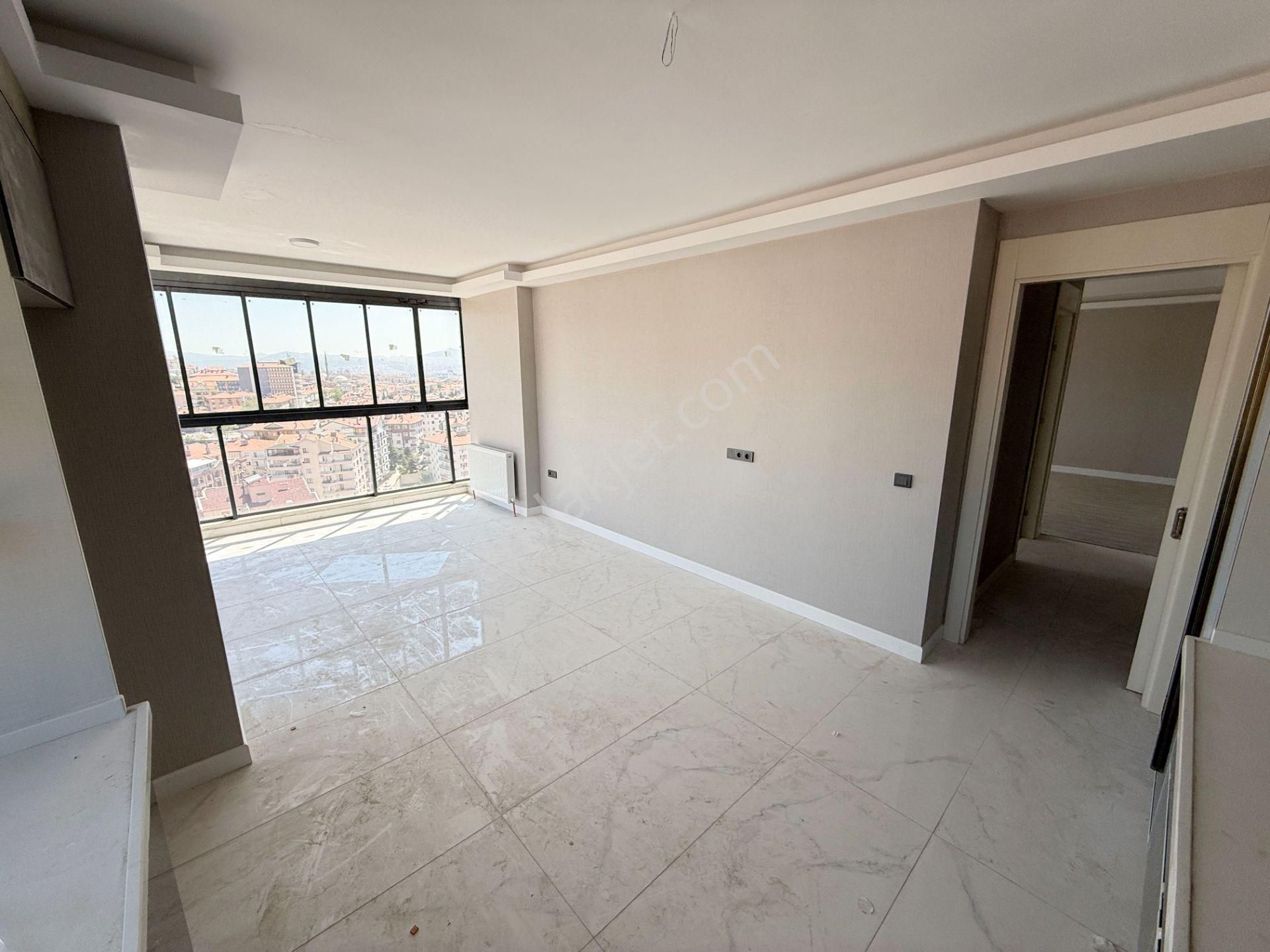 4+1 Seval Cad. Yakını Merkezi Konum Manzaralı Ferah Site Dairesi - Görsel 3