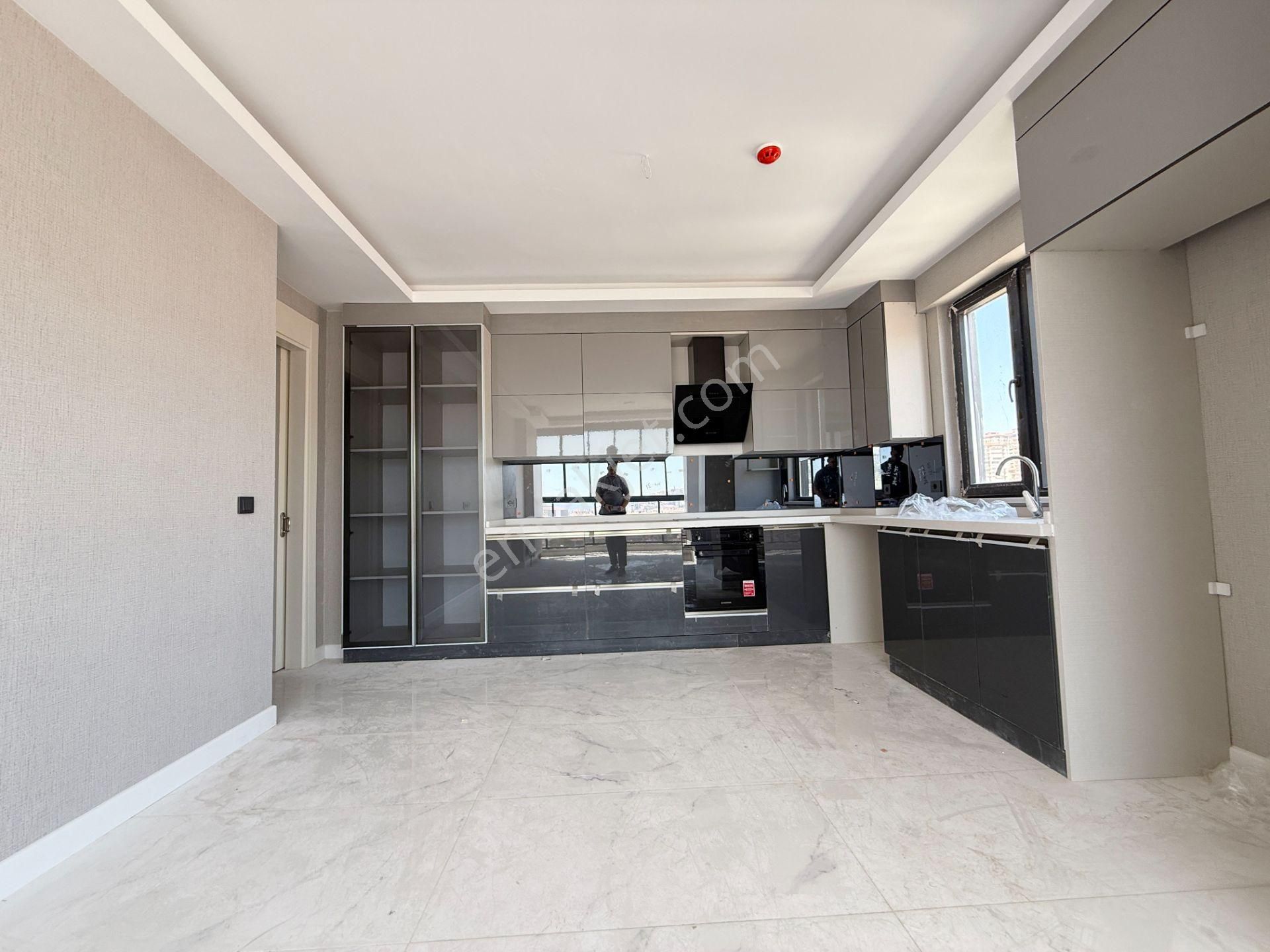 4+1 Seval Cad. Yakını Merkezi Konum Manzaralı Ferah Site Dairesi - Görsel 7