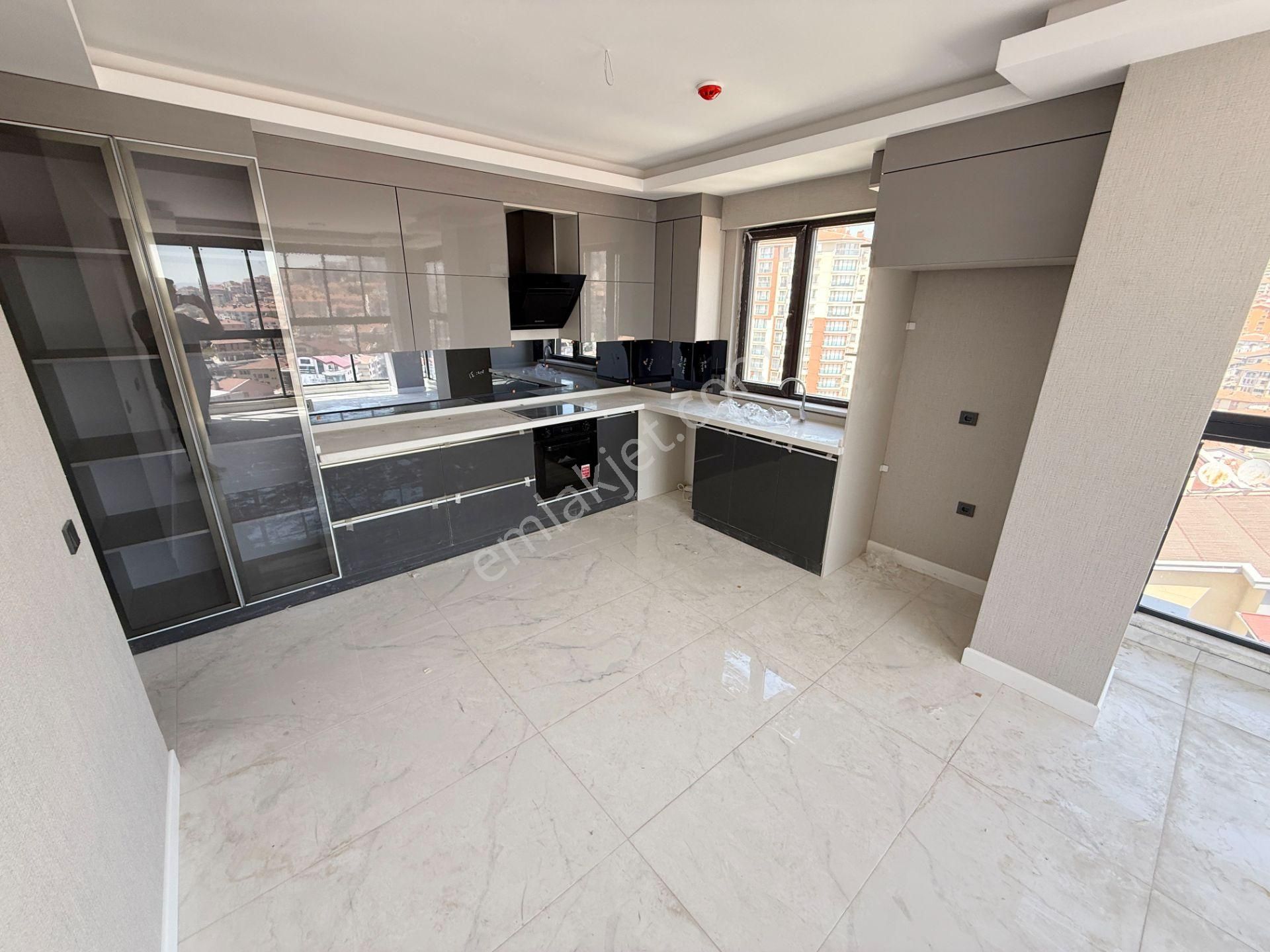 4+1 Seval Cad. Yakını Merkezi Konum Manzaralı Ferah Site Dairesi - Görsel 4