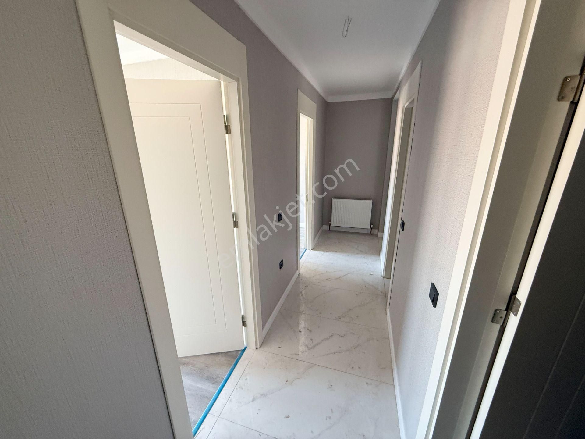 4+1 Seval Cad. Yakını Merkezi Konum Manzaralı Ferah Site Dairesi - Görsel 24