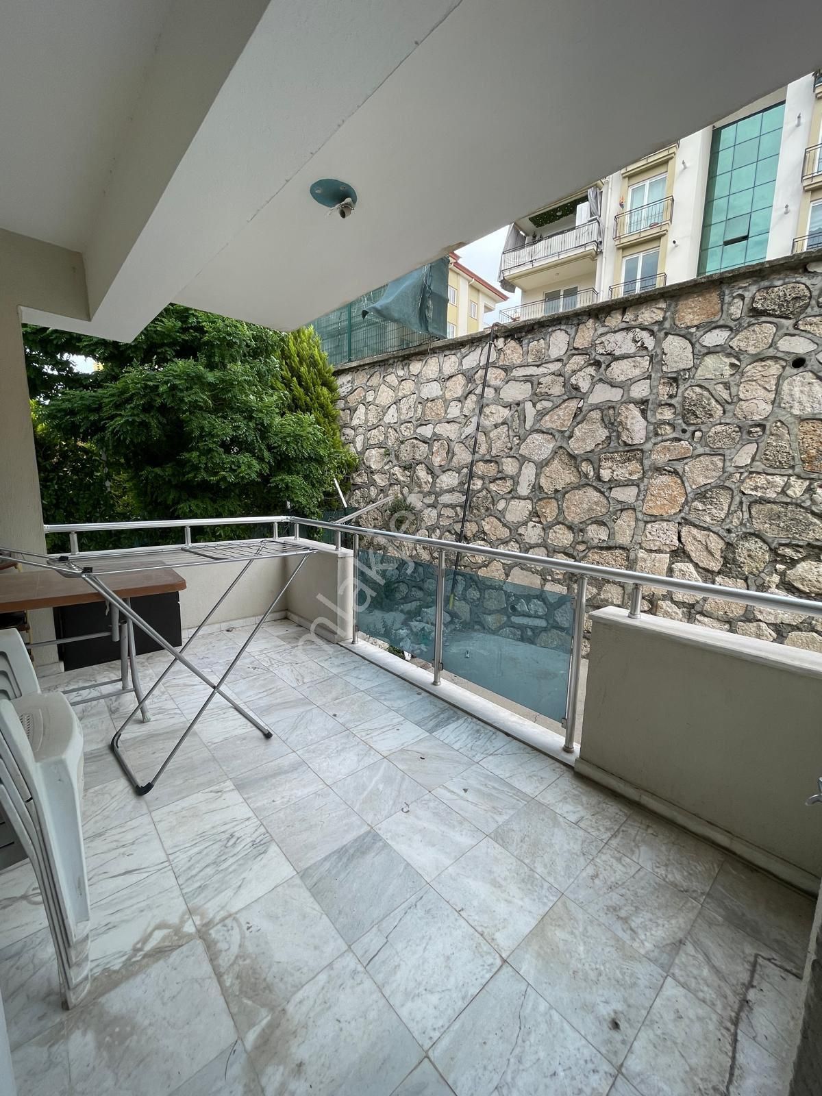 Honaz Üniversite Yakını Satılık 2+1 Eşyalı Apart