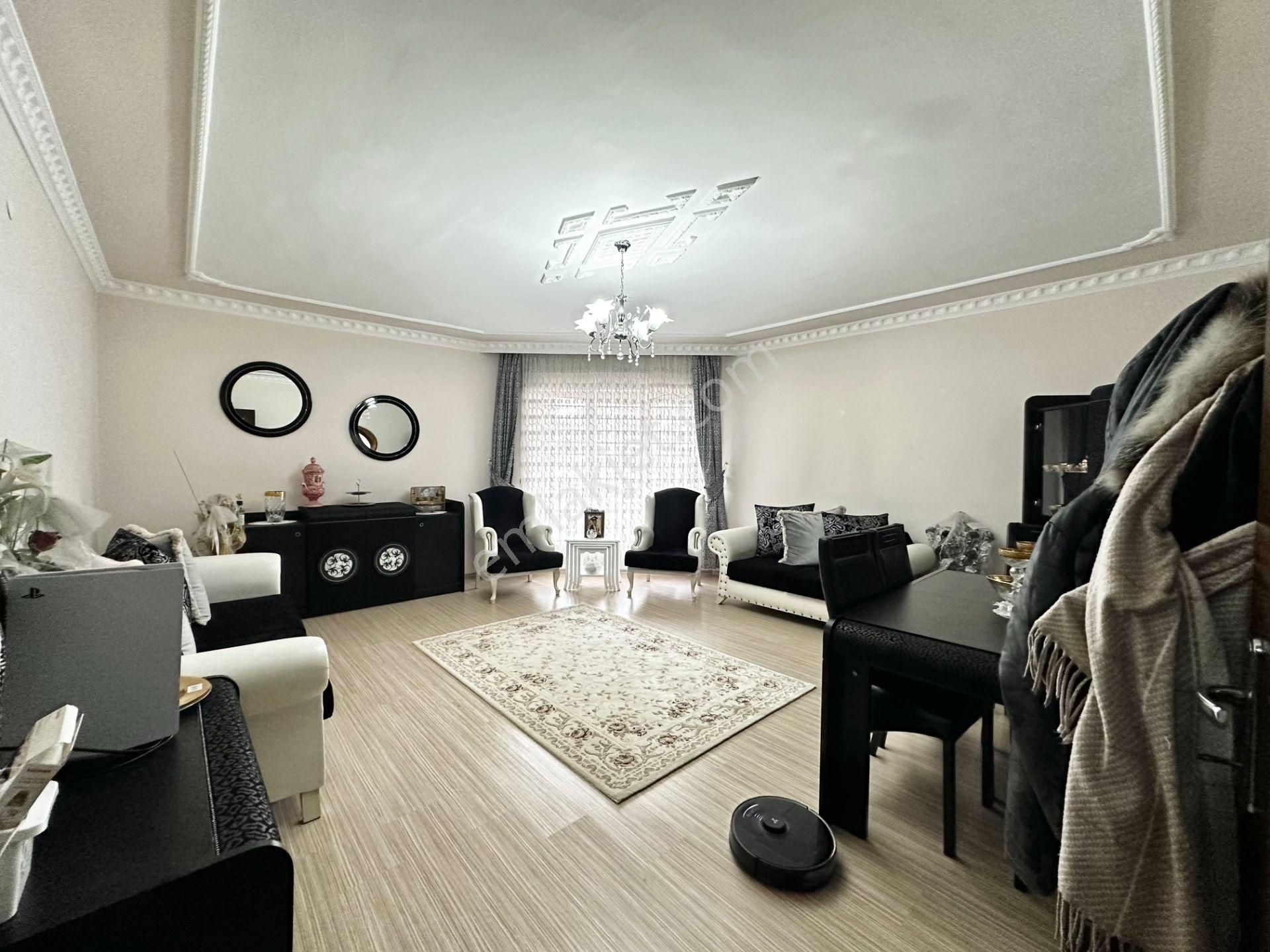 Nasip Emlak'tan 3+1 Fatih Mah. Asansörlü Kilerli Güney C. Site İçerisinde Daire