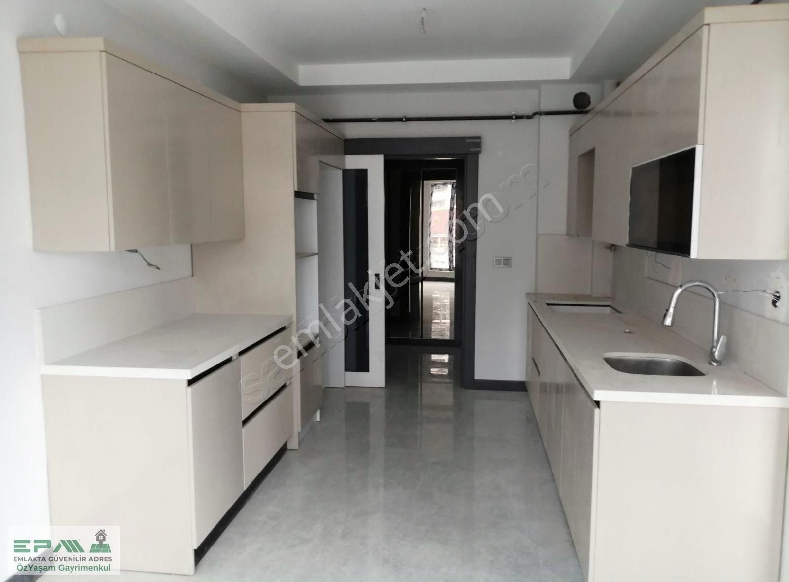 Epa Özyaşamdan Sıfır Kiralık Daire Ana Cadde Üstünde