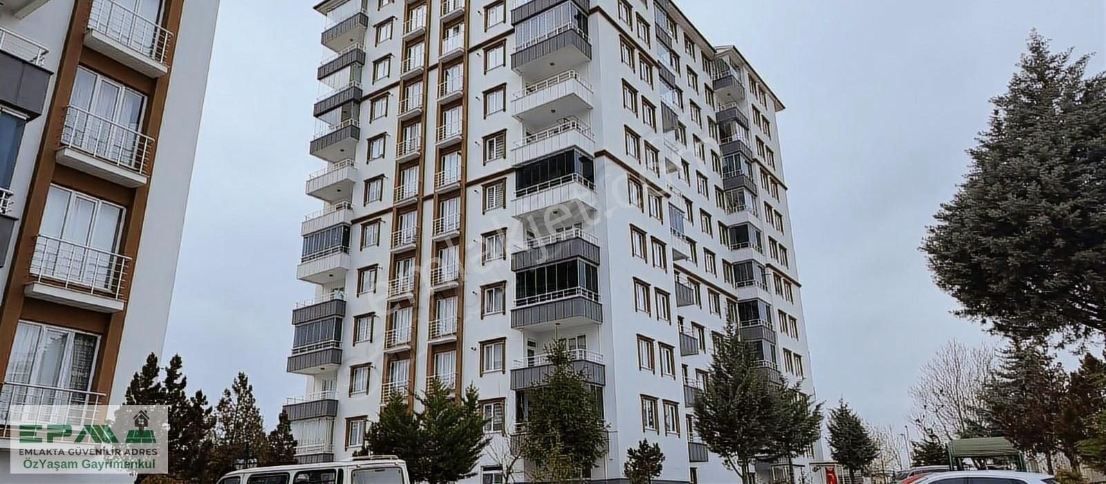 Epa Özyaşamdan Uygur Sitesinde Satılık Daire