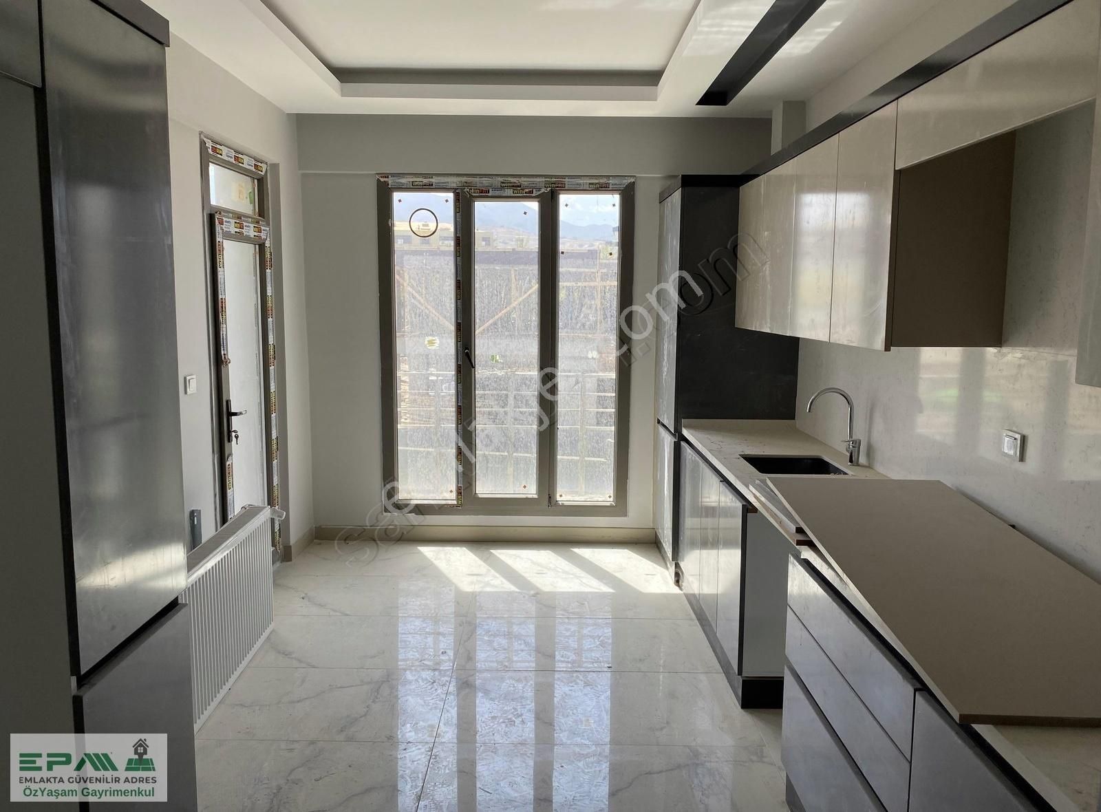 Epa Özyaşamdan Karakavak Mah Yüzakında Satılık Sıfır 3+1 Daire