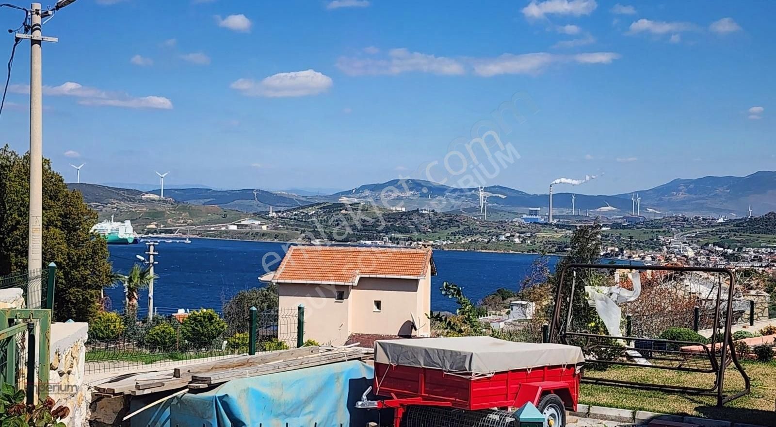 Acilll.. Yenifoça Cumhuriyet Mah. İmarlı Satılık Arsa