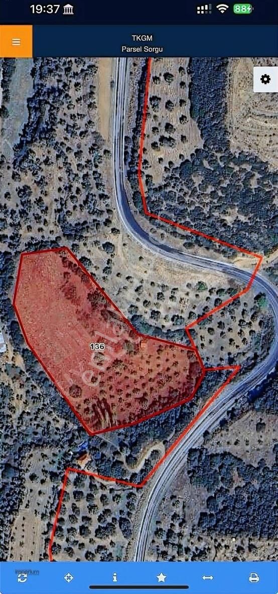 Ödemiş, Bayezitler, Yarbaşı'nda 9.960 M2 Anayol Kenarında Tarla