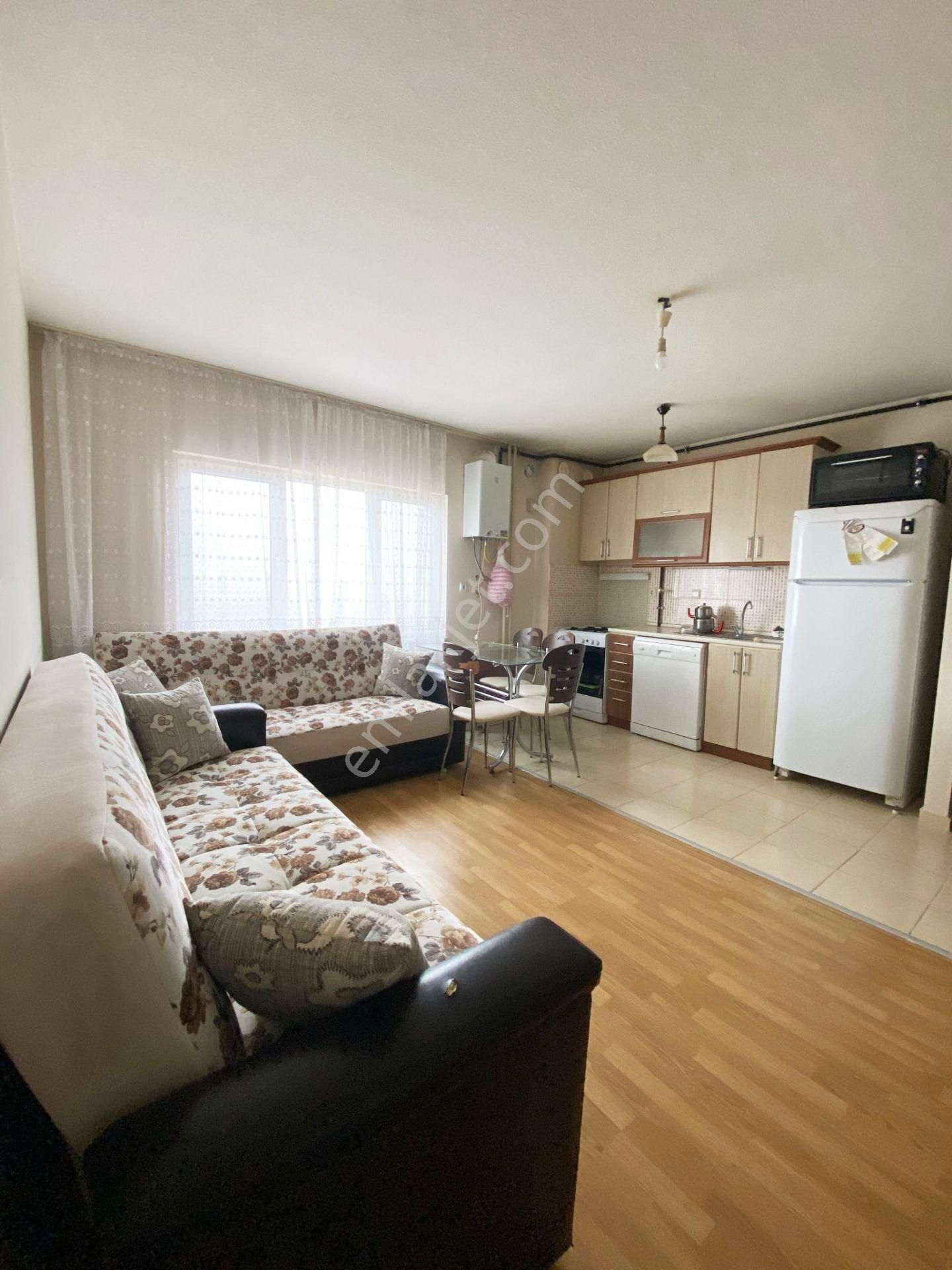 Zirvekent Mah 1. Katta 2+1 70 M² Eşyalı Satılık Daire!!!!!