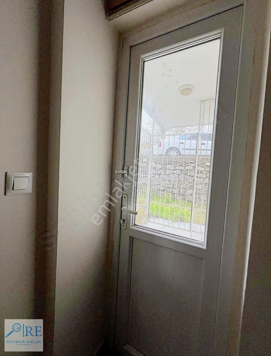 Türk Kahvesi Arkası Kiralık Balkonlu B.kat 1+0 Apart