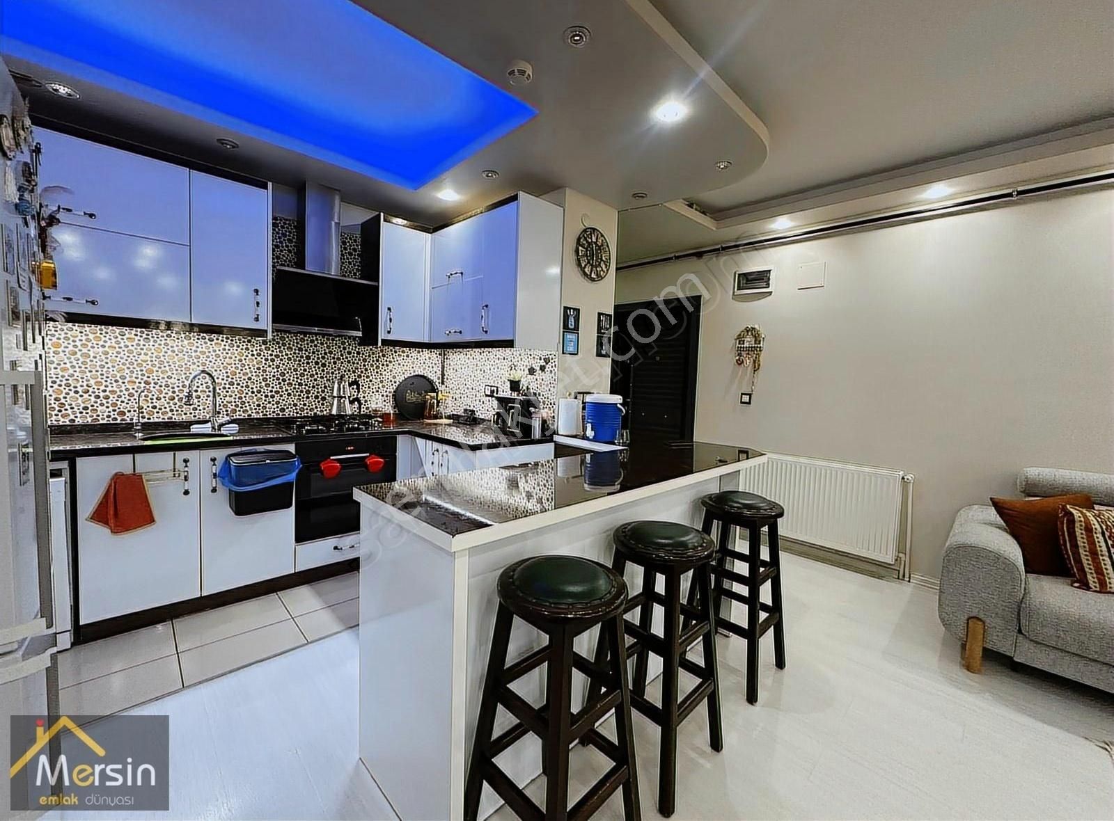 Tece De Tatil Sitesinde Aqua'lı Geniş 2+1 Satılık Daire