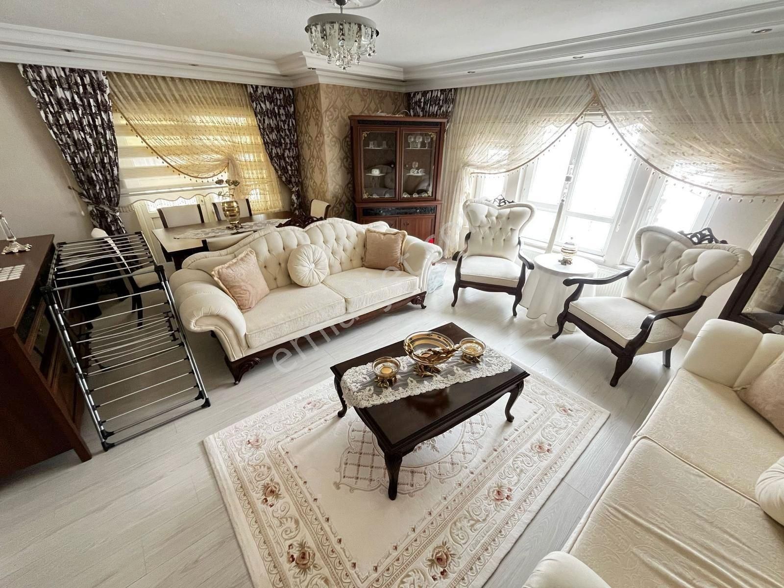 Evim Ankara 'dan Esertepe Vadi Karşısı Full Yapılı Merkezi Konumlu Kaçırılmayacak 4+1 Daire Fırsatı