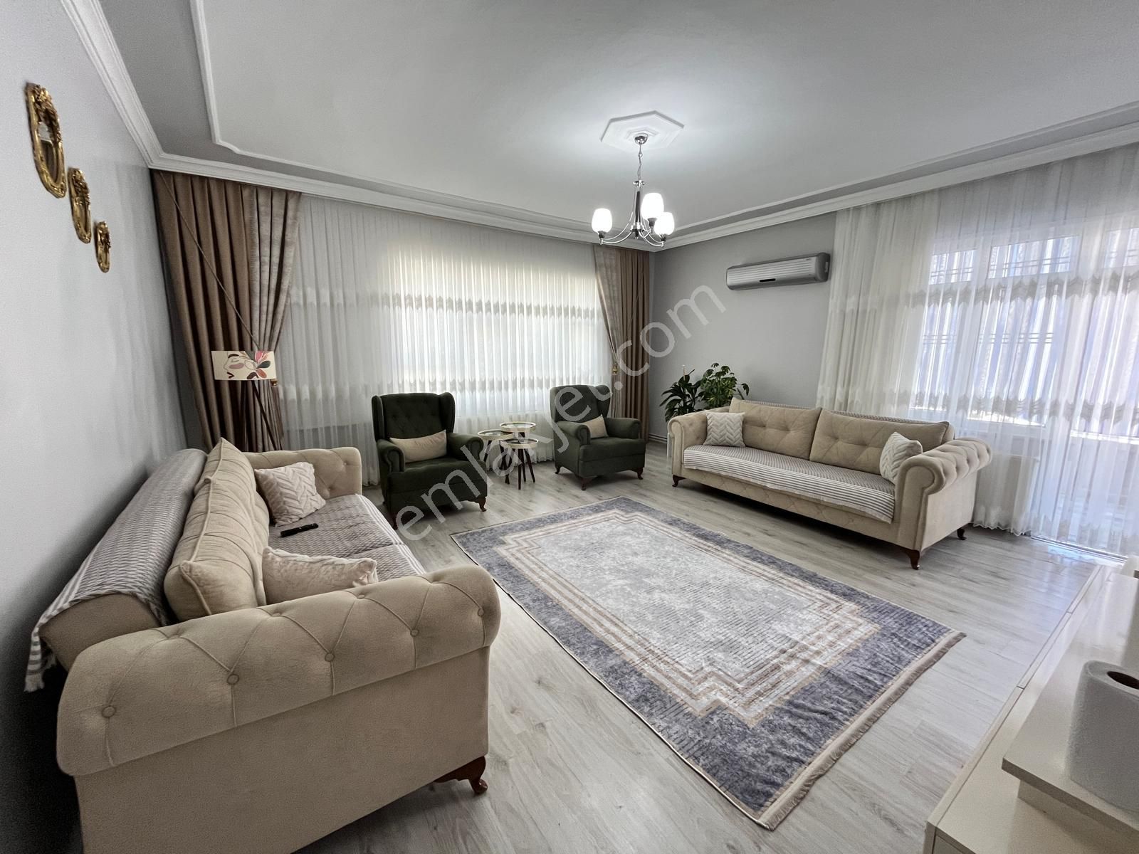 Yenişehir Valilik Arkası Satılık 3+1 Full Bakımlı Satılık Daire