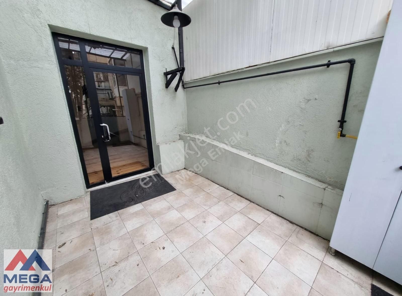Bahariye Caddesi Mükemmel Konumda Ofis - Cafe