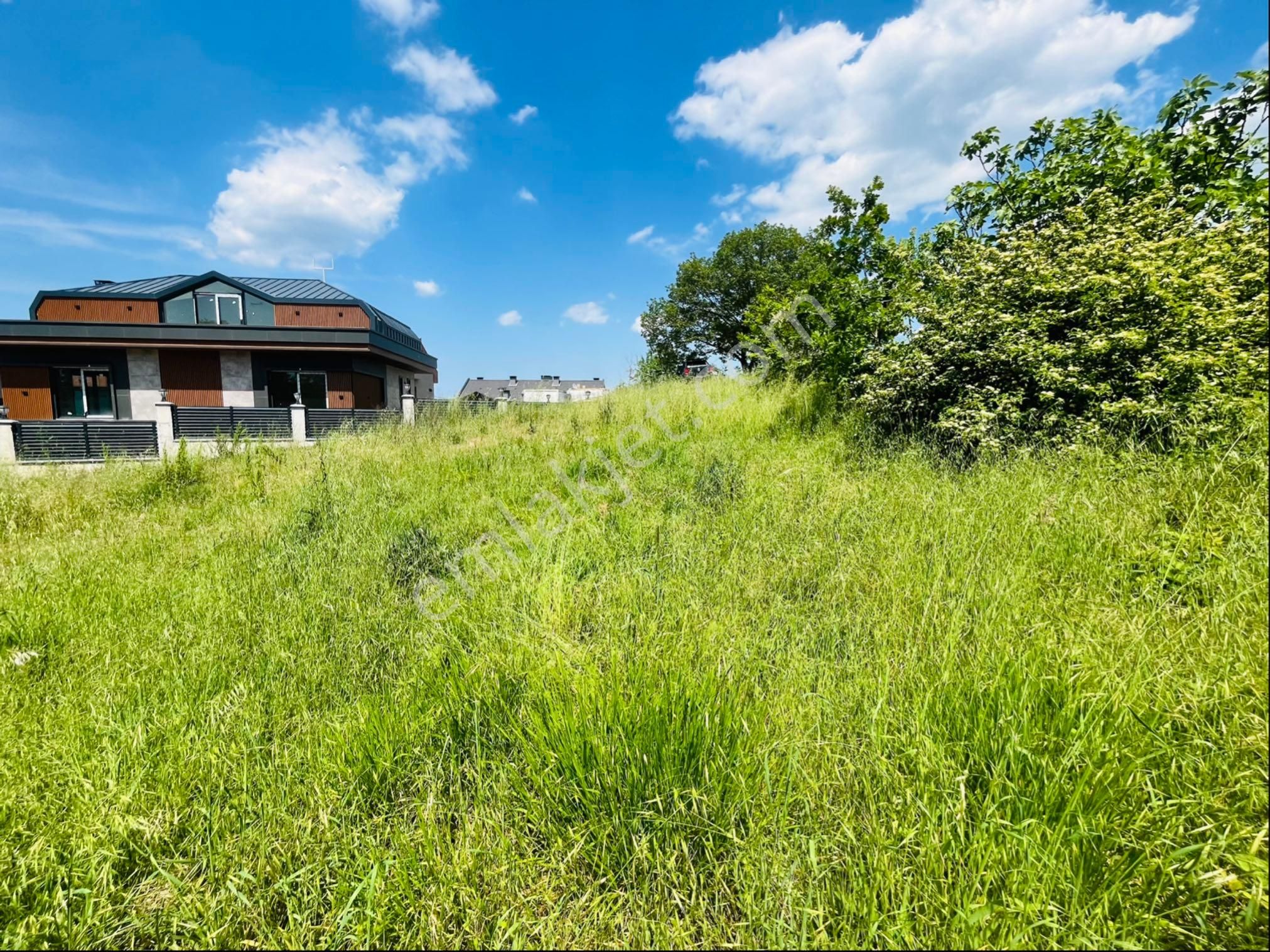 Çekmeköy Reşadiyede Konumu Çok İyi Olan 2 Villalık Arsa - Görsel 16