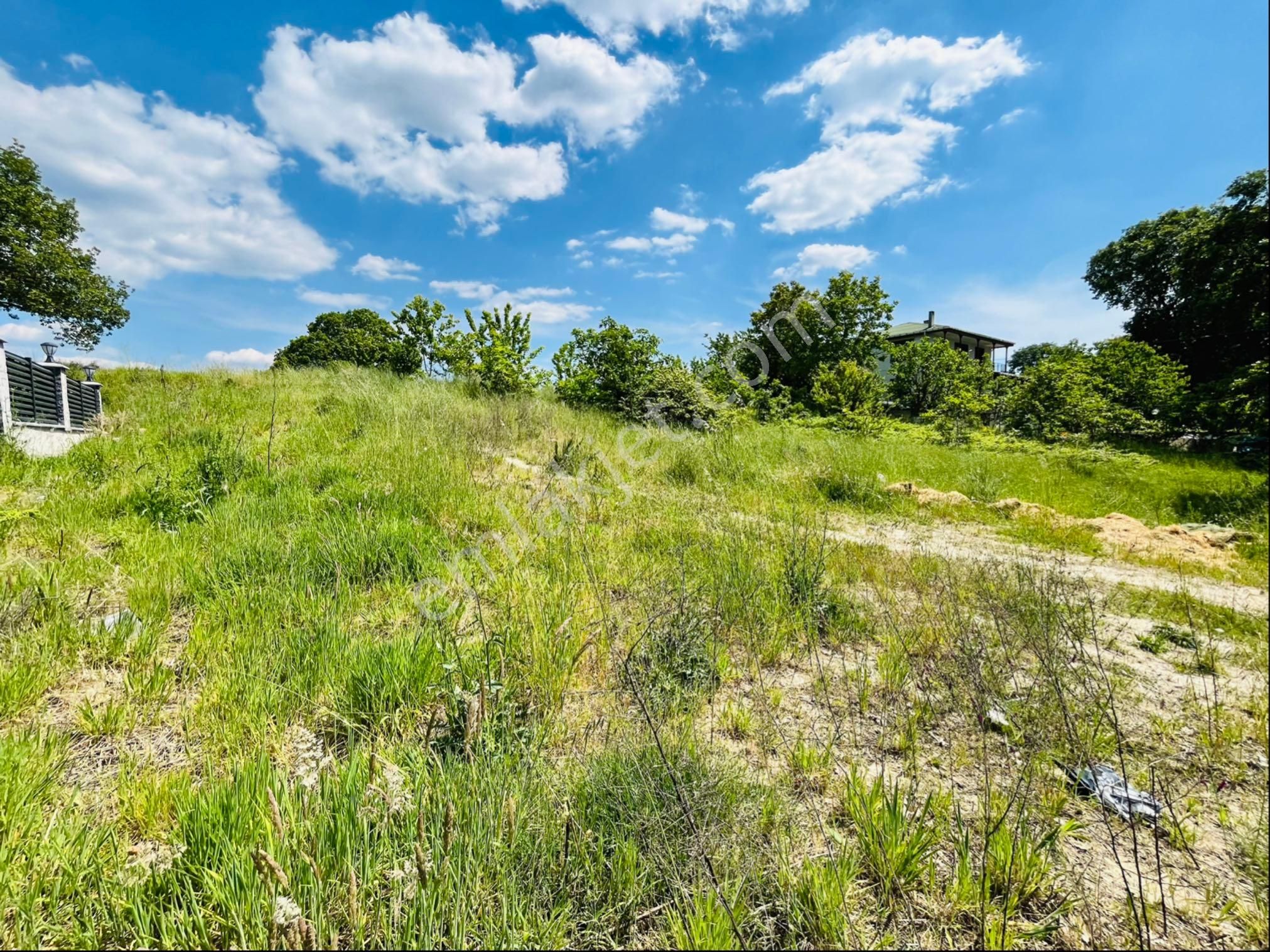 Çekmeköy Reşadiyede Konumu Çok İyi Olan 2 Villalık Arsa - Görsel 6