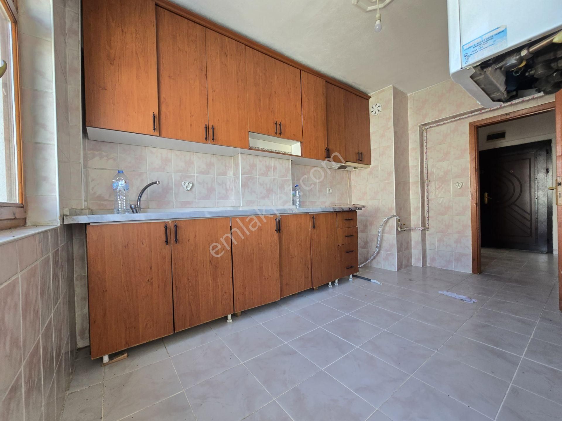 M.çakmak Mh'de 3+1 115 M²bağımsız Ara Katta Ön Cephe Daire