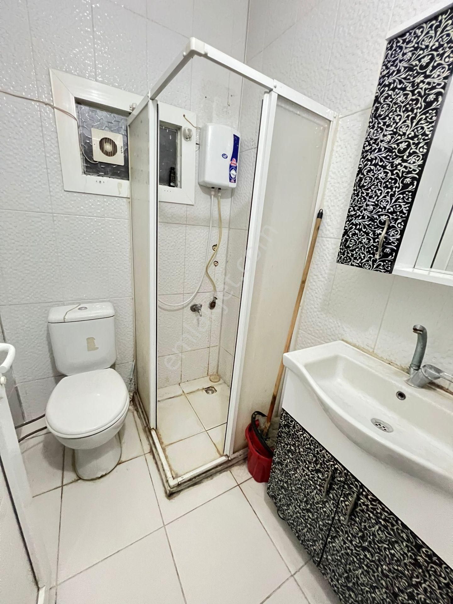 Manisa Alaşehir Alper Gayrimenkulden Beş Eylül Mah. Eşyalı Kiralık 1+1 Daire