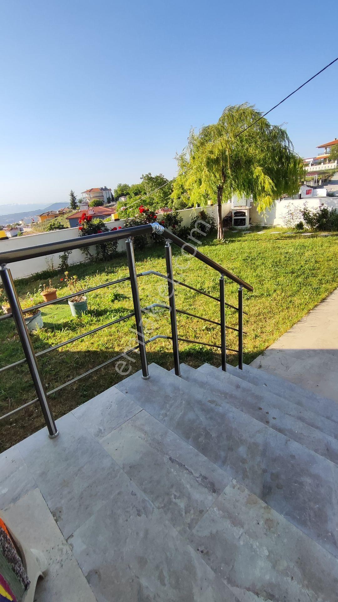 Kuşadası'nda Muhteşem Manzaralı Tripleks Villa - Görsel 8