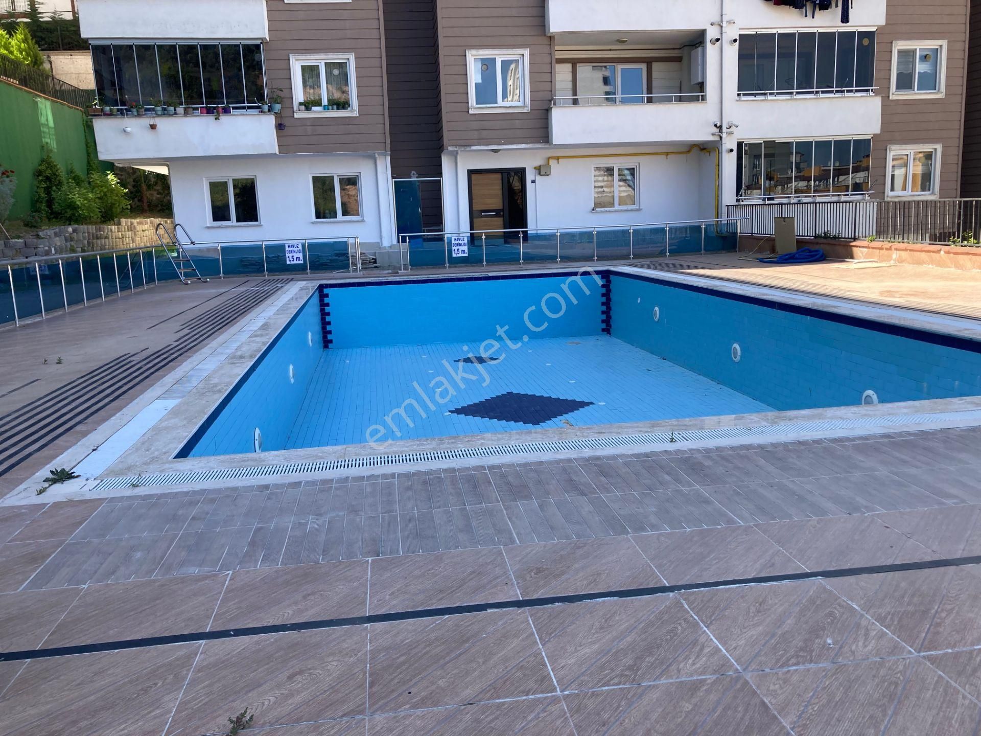 Kiralık Havuzlu Ful Eşyalı Yeni Kiralık Daire