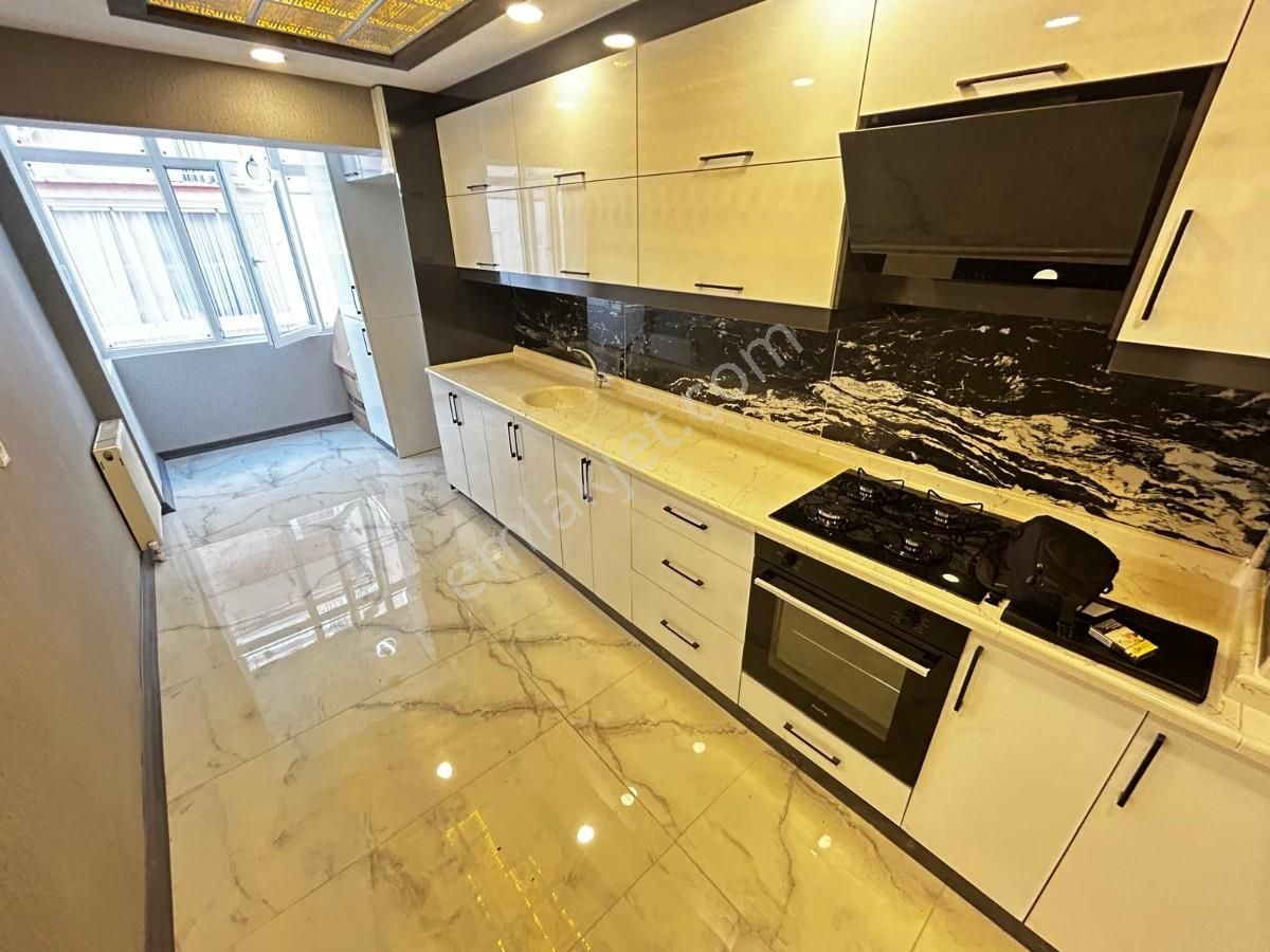 Sincan Plevne Mah 3+1 Ultra Lüx Yapılı Ara Katta Ön Cephe Daire