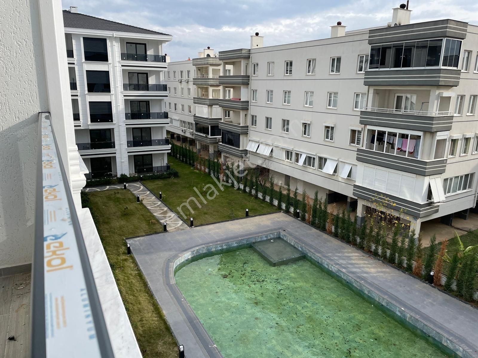 Acillllll Ayvalık Sarımsaklı İncekent Sitesi 2+1 Satılık Lüks Daire