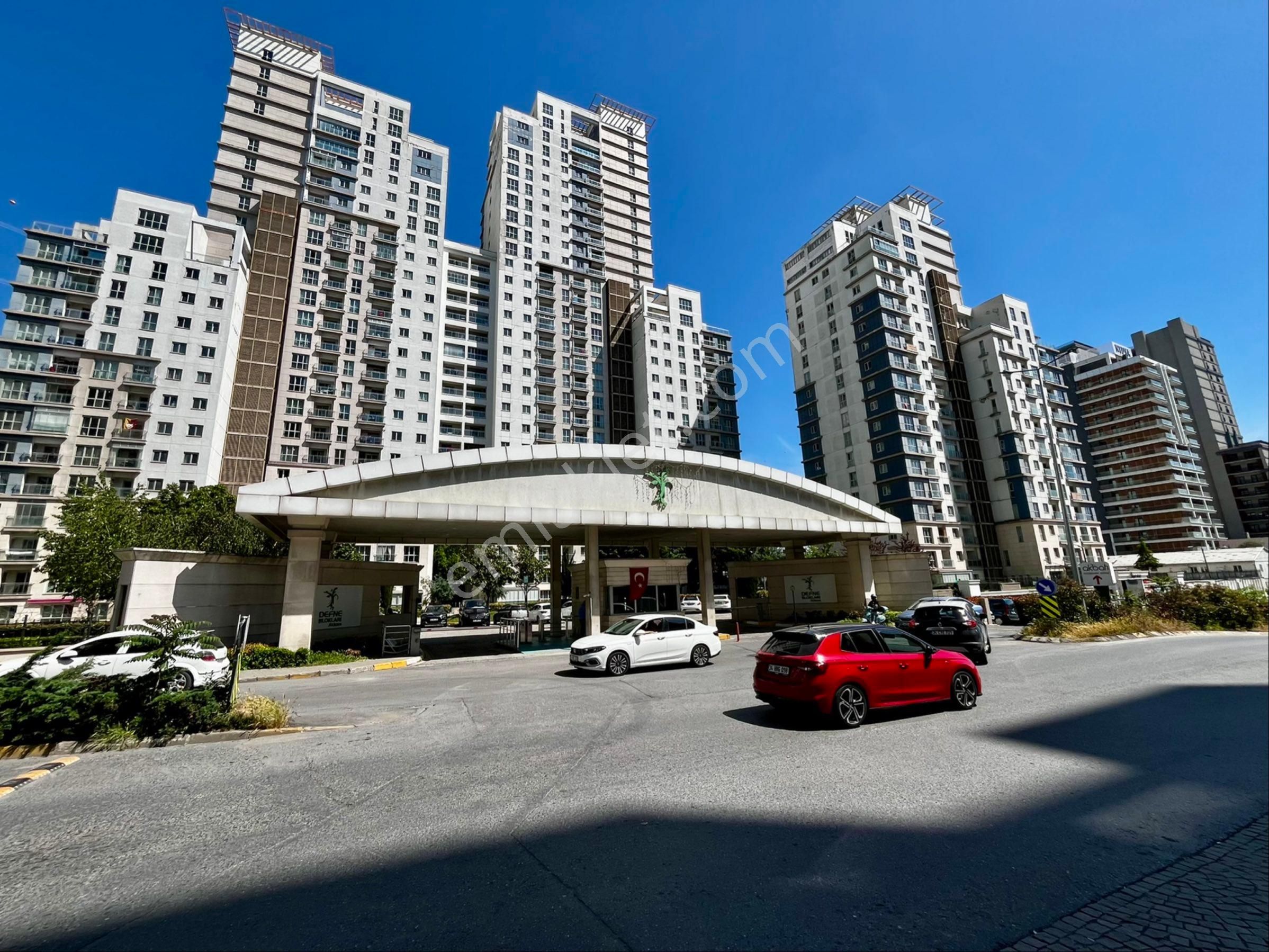 Bahçeşehir Akkoza Defne Satılık 3+1