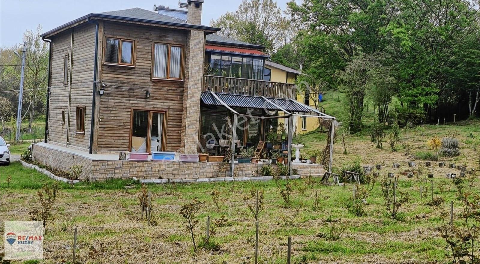 7,5 Dönüm Arsa İçerisinde Muhteşem Bağ Evi Ve Müştemilatı