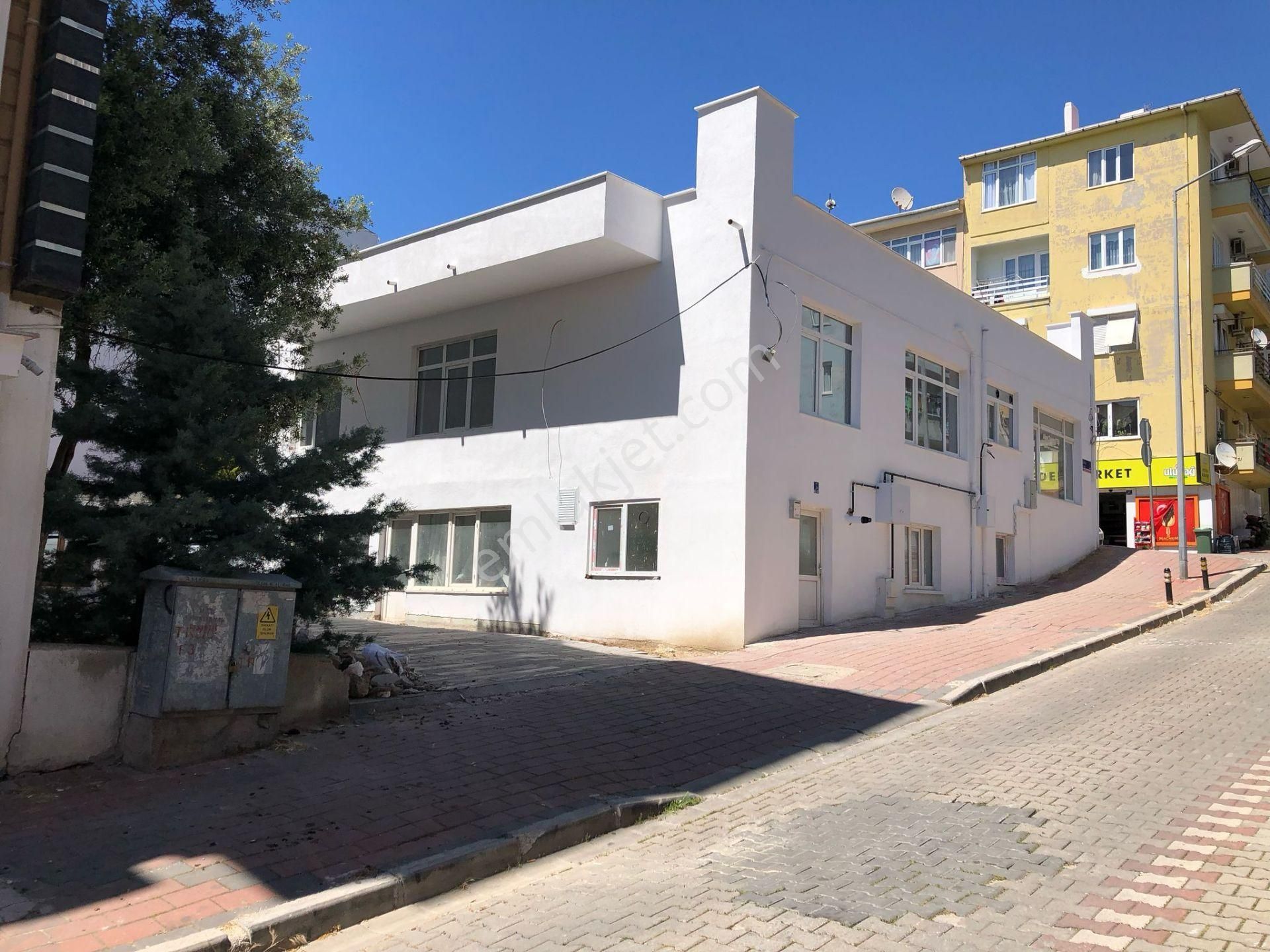 Cevatpaşa'da Kiralık 1+1 Daire