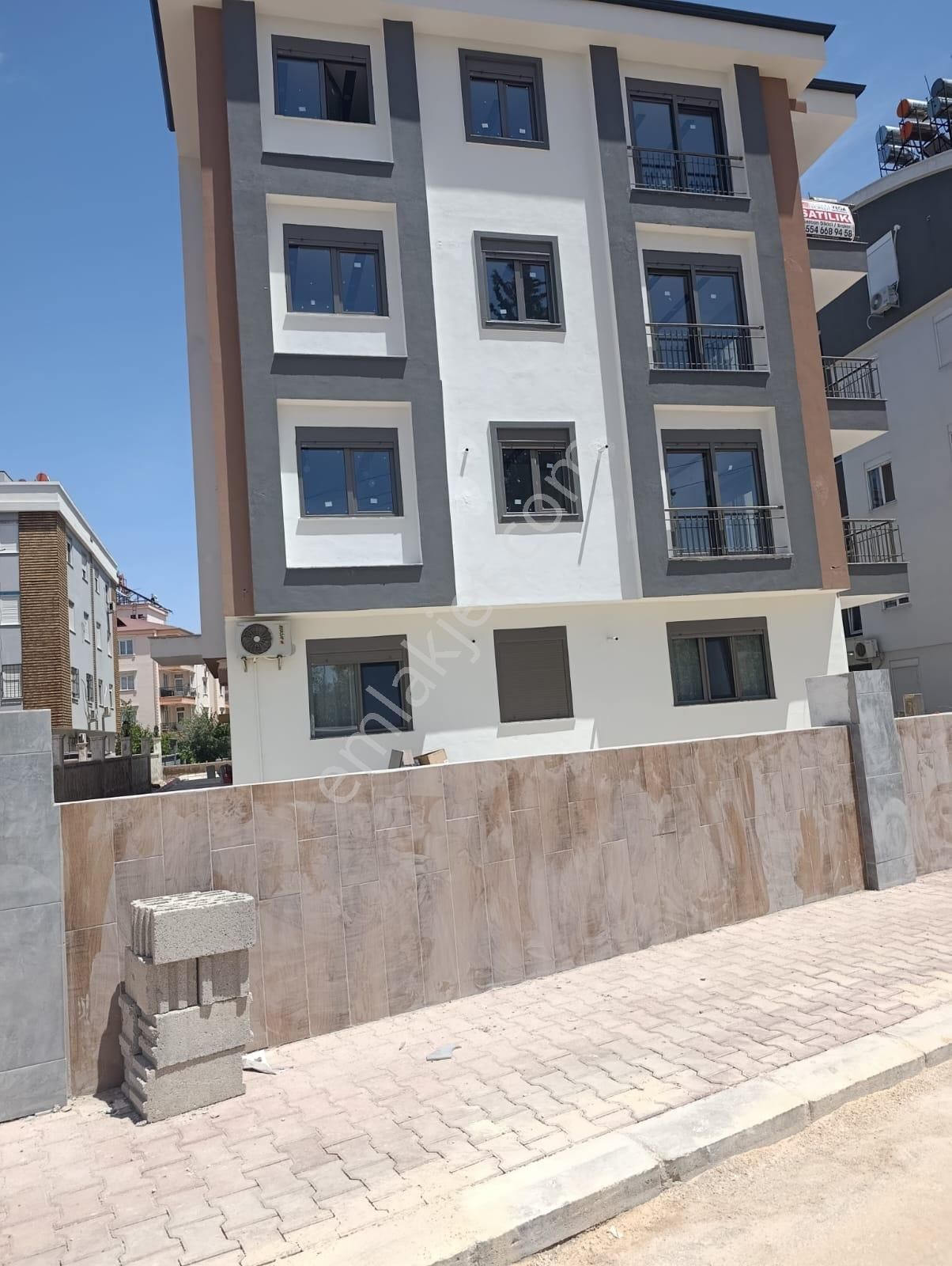 Habibler Mahallesinde Satılık Kelebir Daire