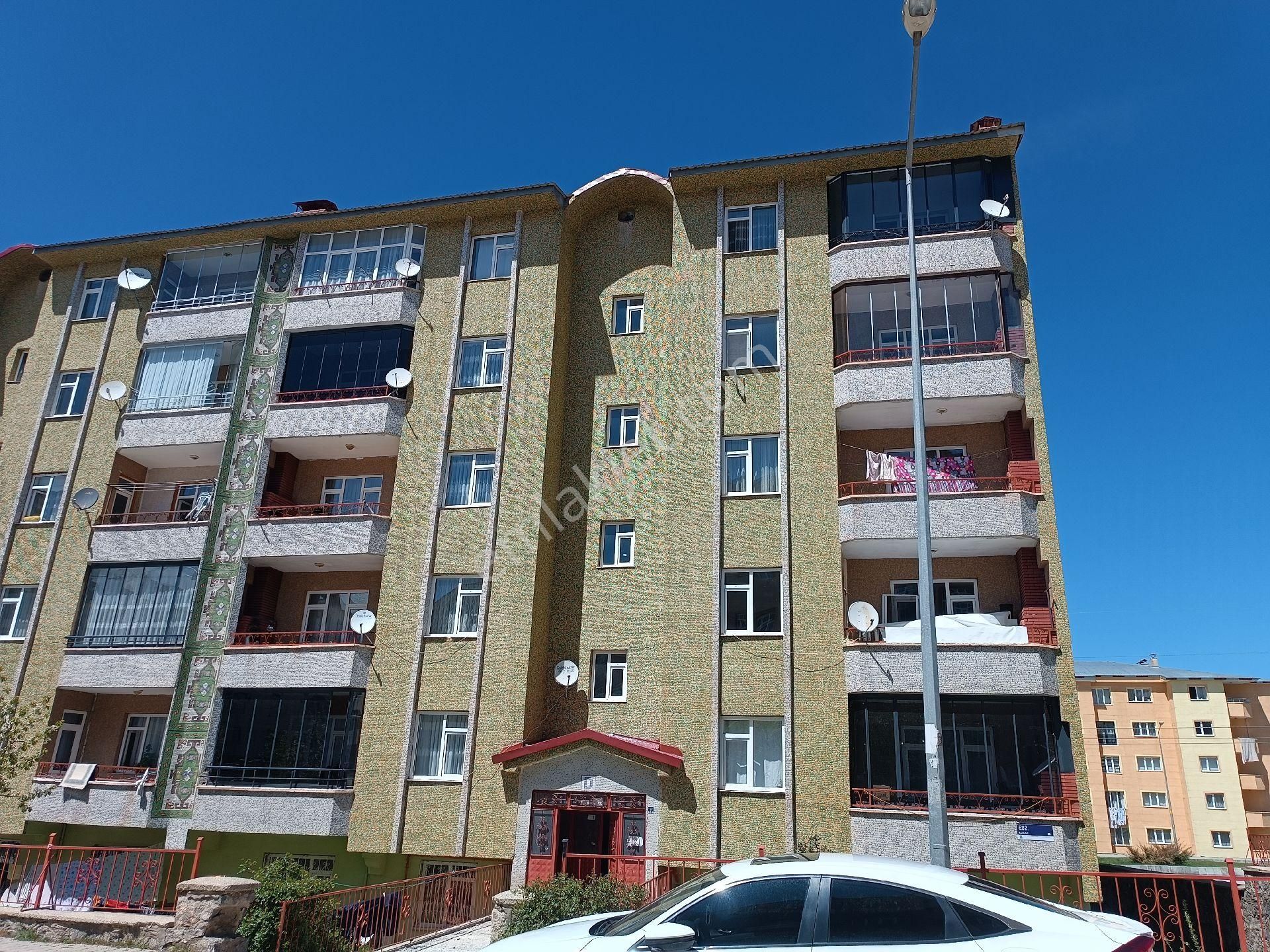 Erzurum Yıldızkentte Cadde Uzeri 3. Kat Asansorlu