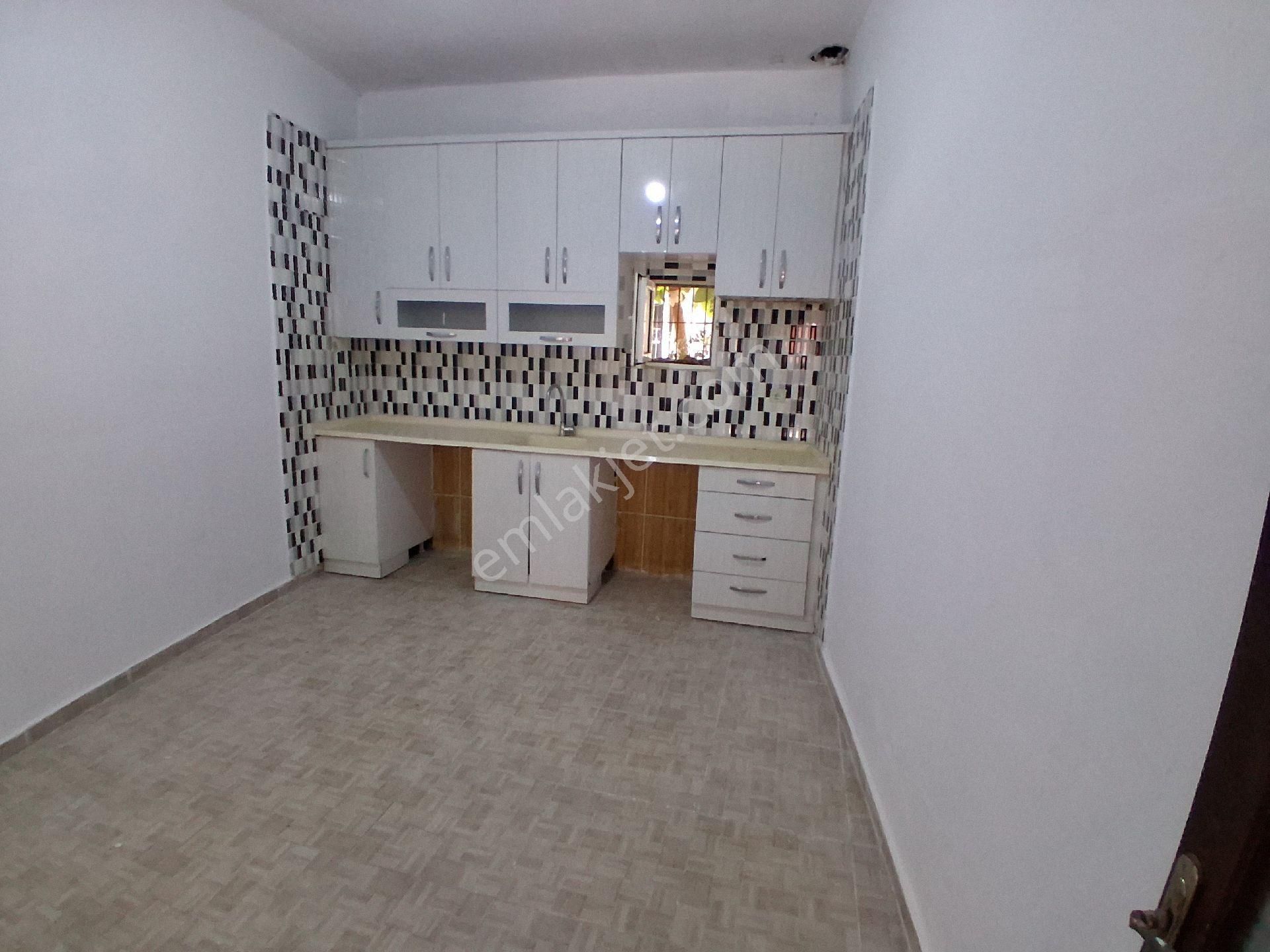 Adana Seyhan Şakirpaşa Mahallesi'nde 2+1 Kiralık Müstakil Ev