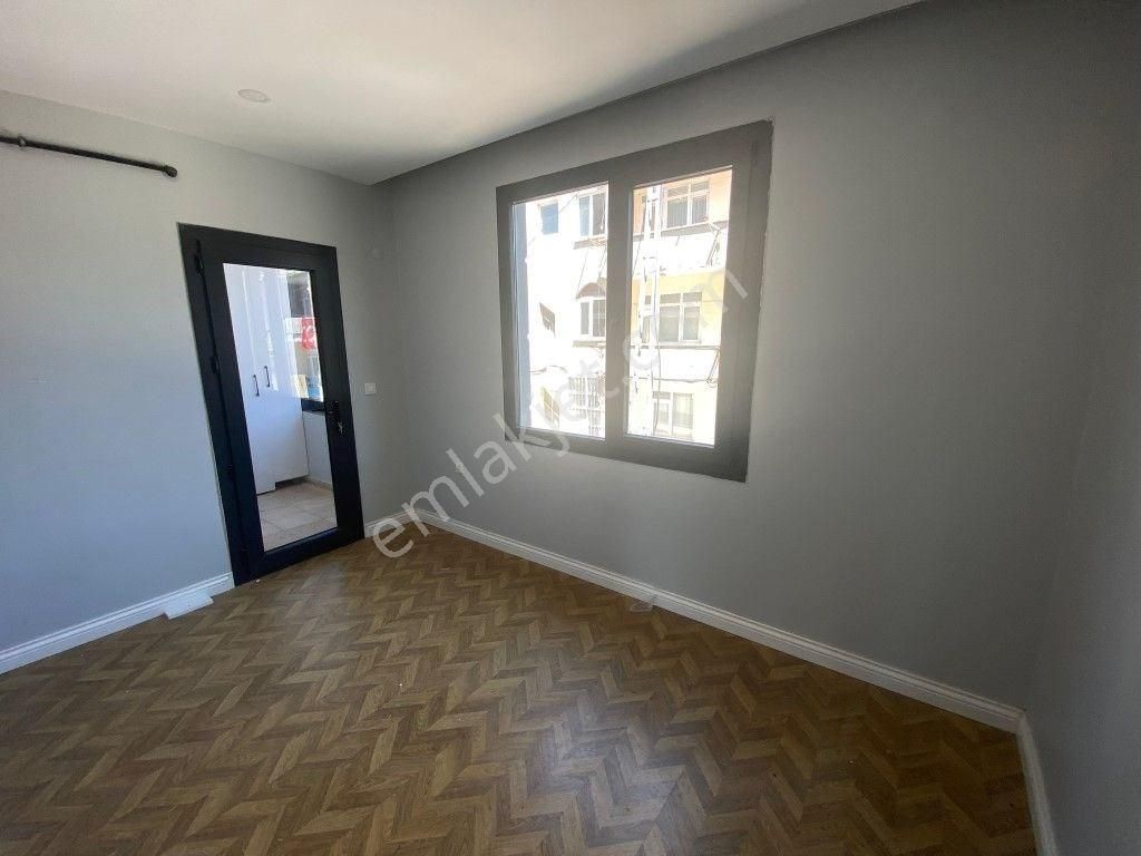 Beylikdüzü Kavaklı Merkezde 2+1 75 M2 Kiralık Yeni Binada Daire