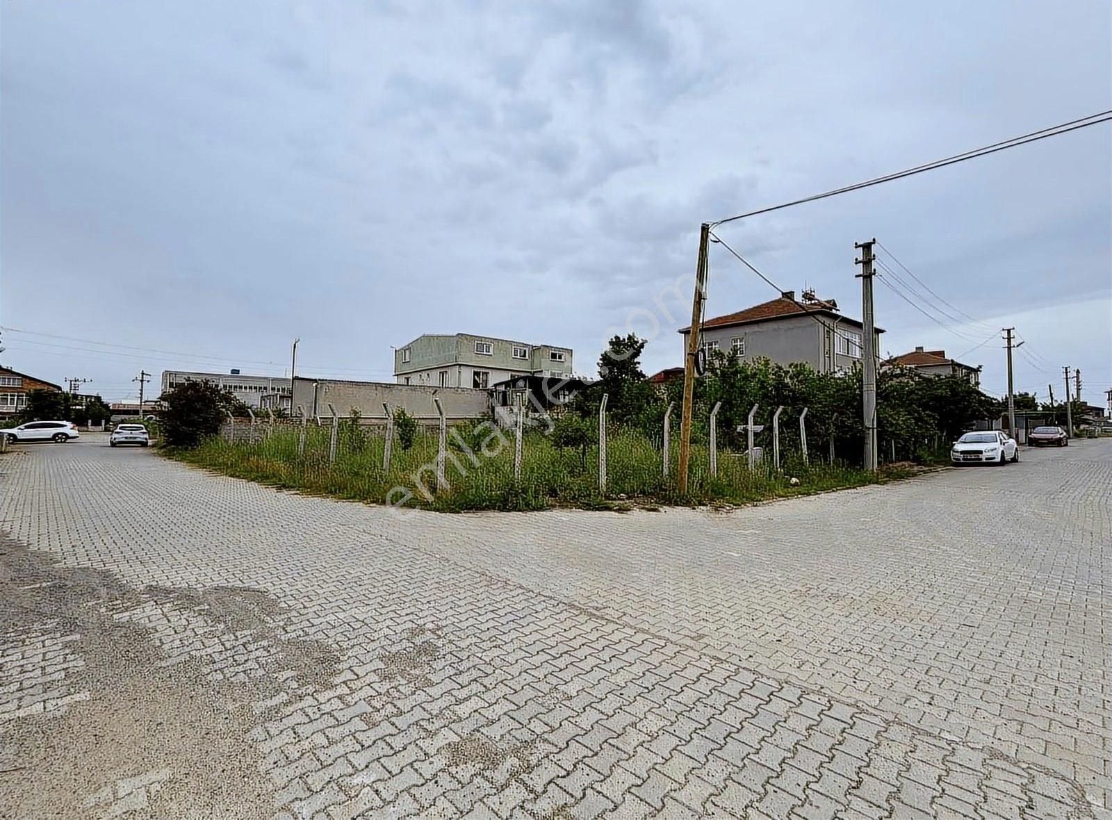Ergene Marmaracıkta Net 300 M2 Sanayi Arsası