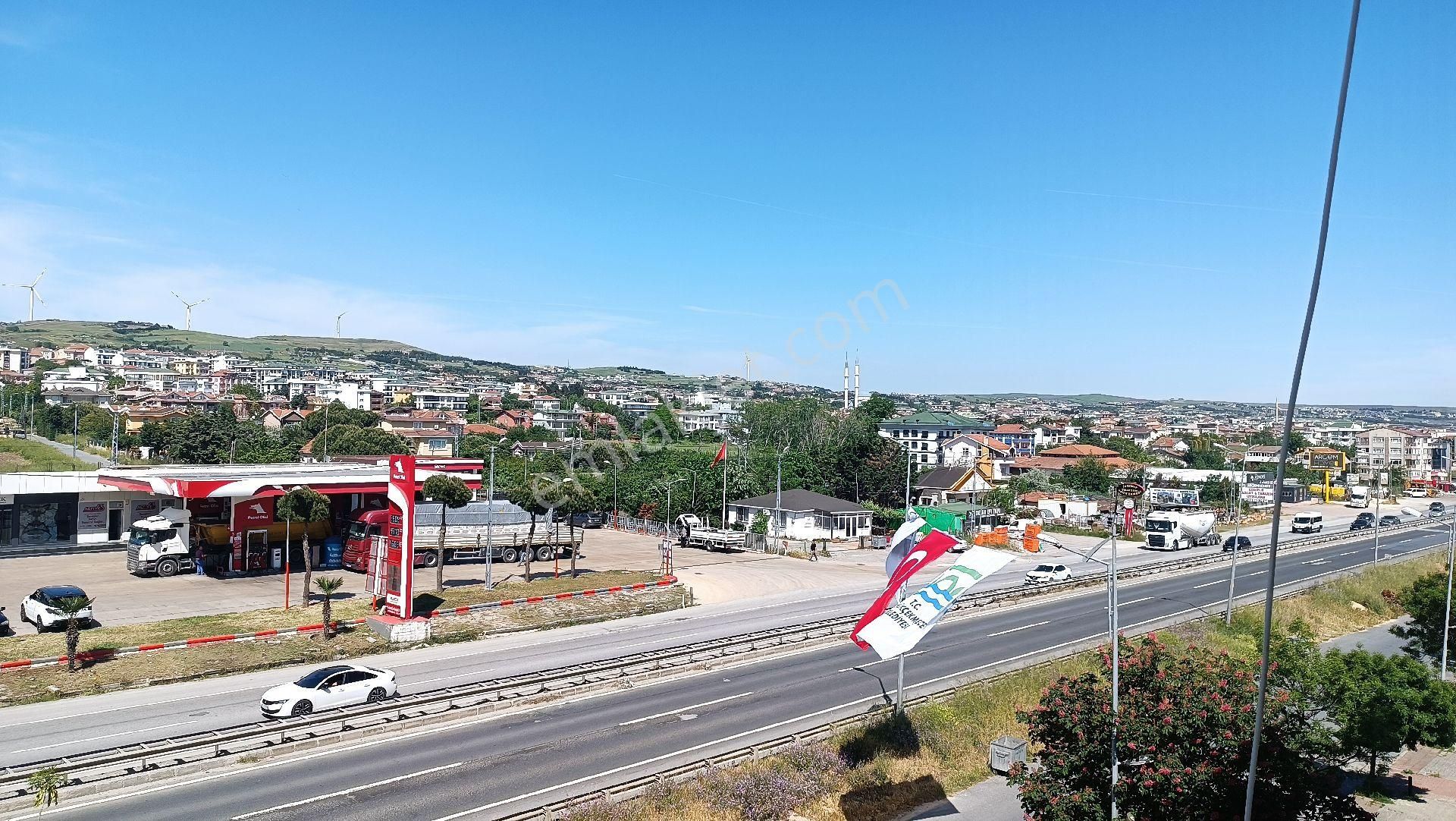 Büyükçekmece Kamiloba'da Site İçinde Masrafsız 3+1