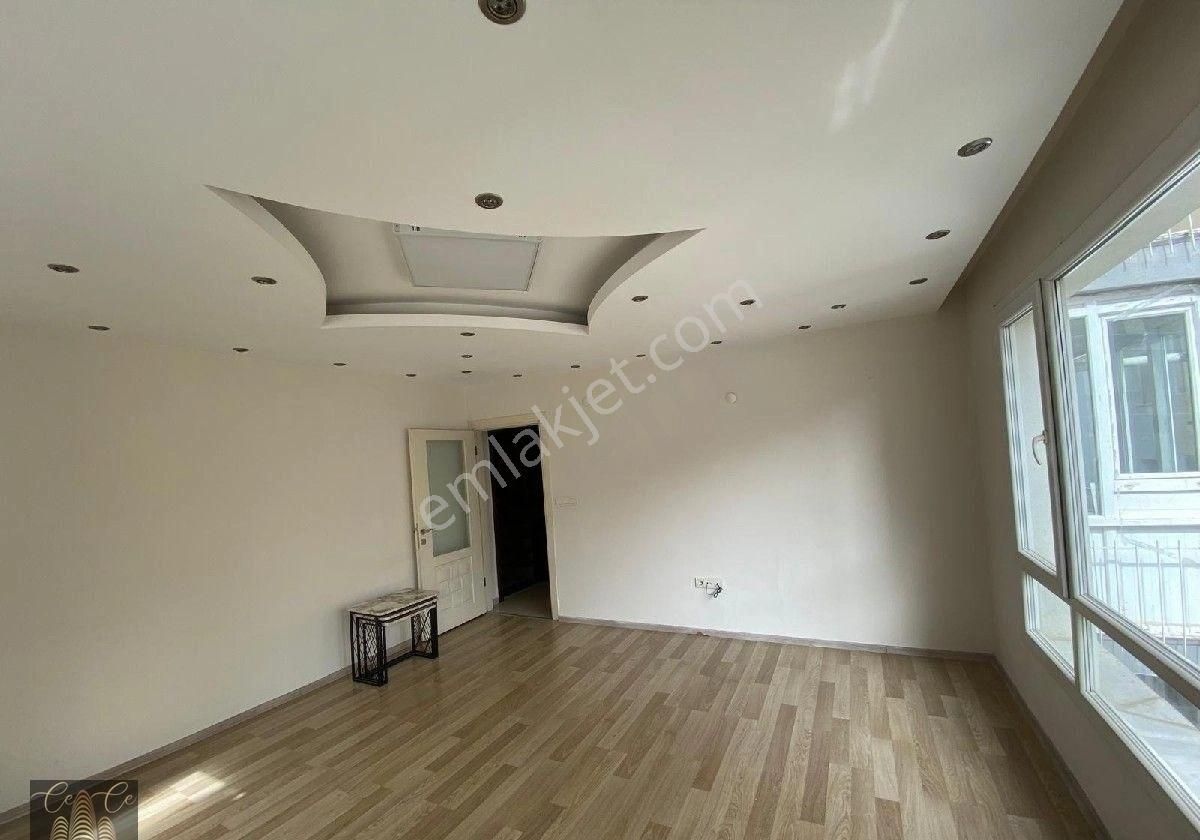 İzmir Balçova Eğitim Mah Doğalgazlı 2+1 Ata Cad Üzeri Kiralık Daire