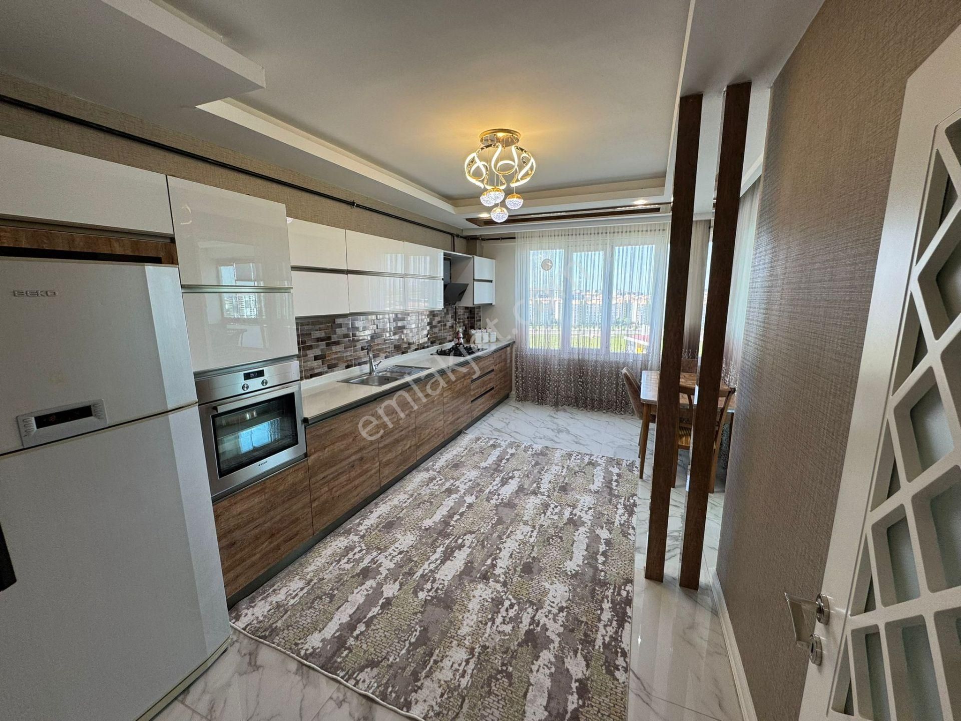 Araştırma Civarı Satılık Havuzlu 4+1 Masraflı Daire