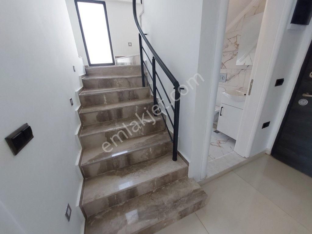 Didim Akbükte Çam Ve Zeytin Ağaçları İçerisinde Satılık Yazlıklar Ve Villalar - Görsel 16