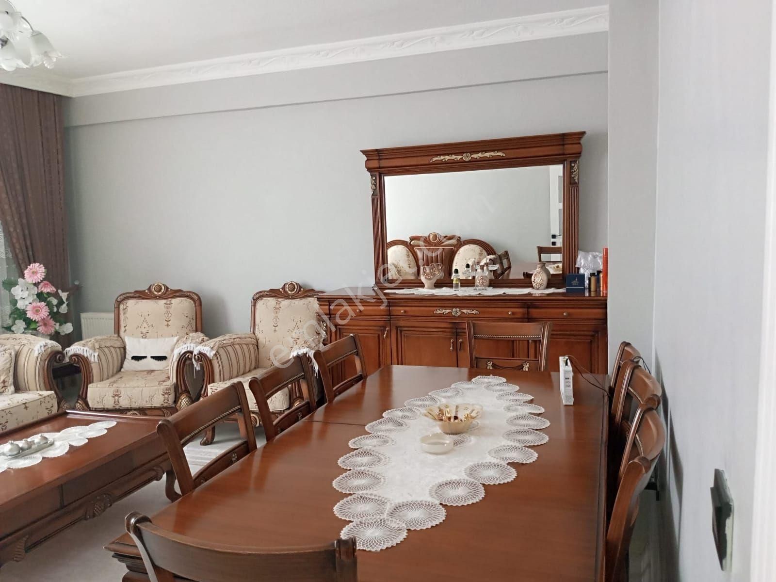 Yeni Mahallede Satılık 3+1 Daire