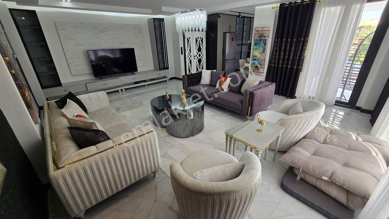 Didim Efeler Mahallesinde 500m2 Arsa İçinde Sıfır Eşyalı Satılık Villa
