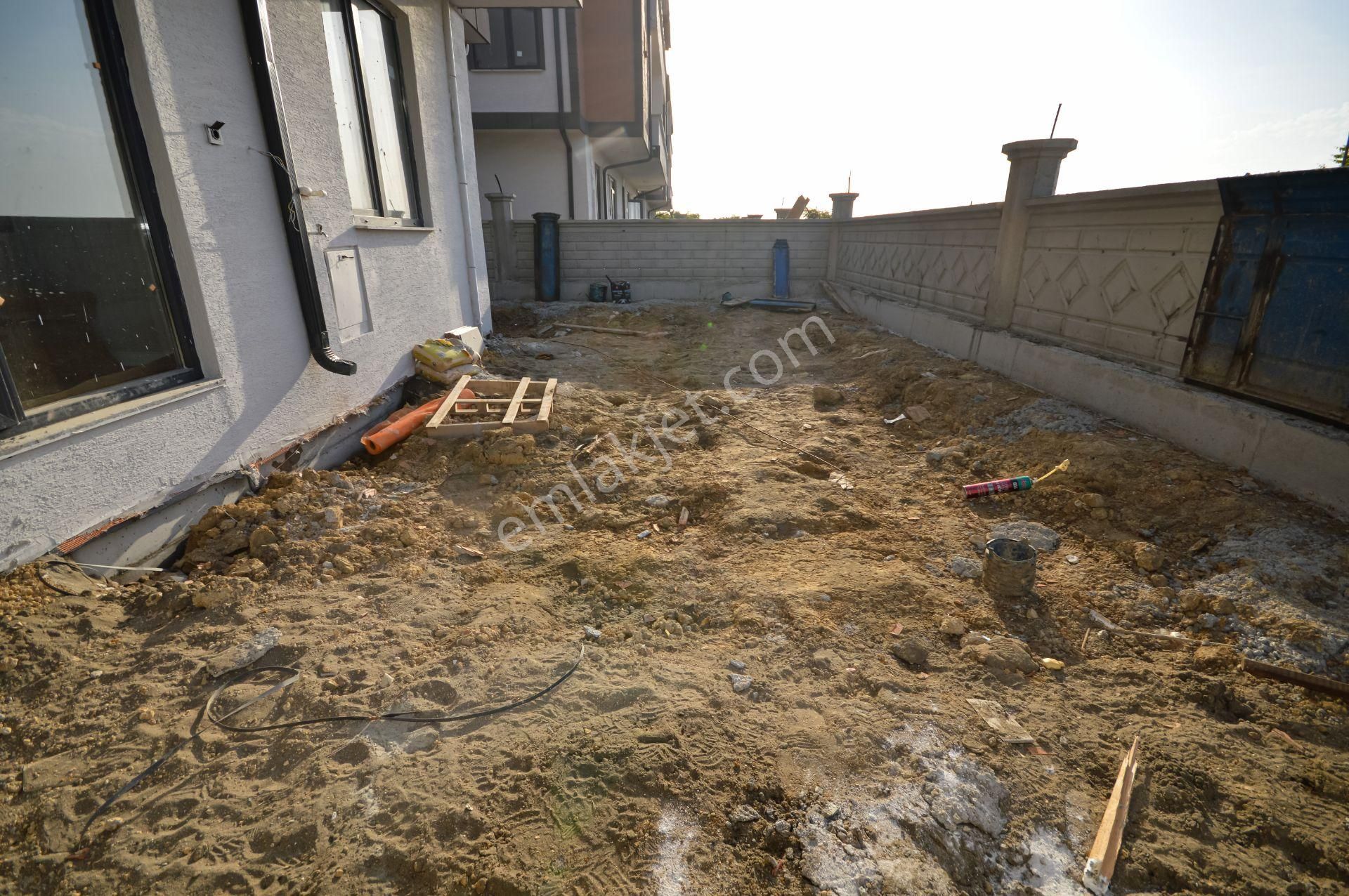 Kocaali De Deniz Kıyısında, Rüya Gibi Müstakil Bahçe!