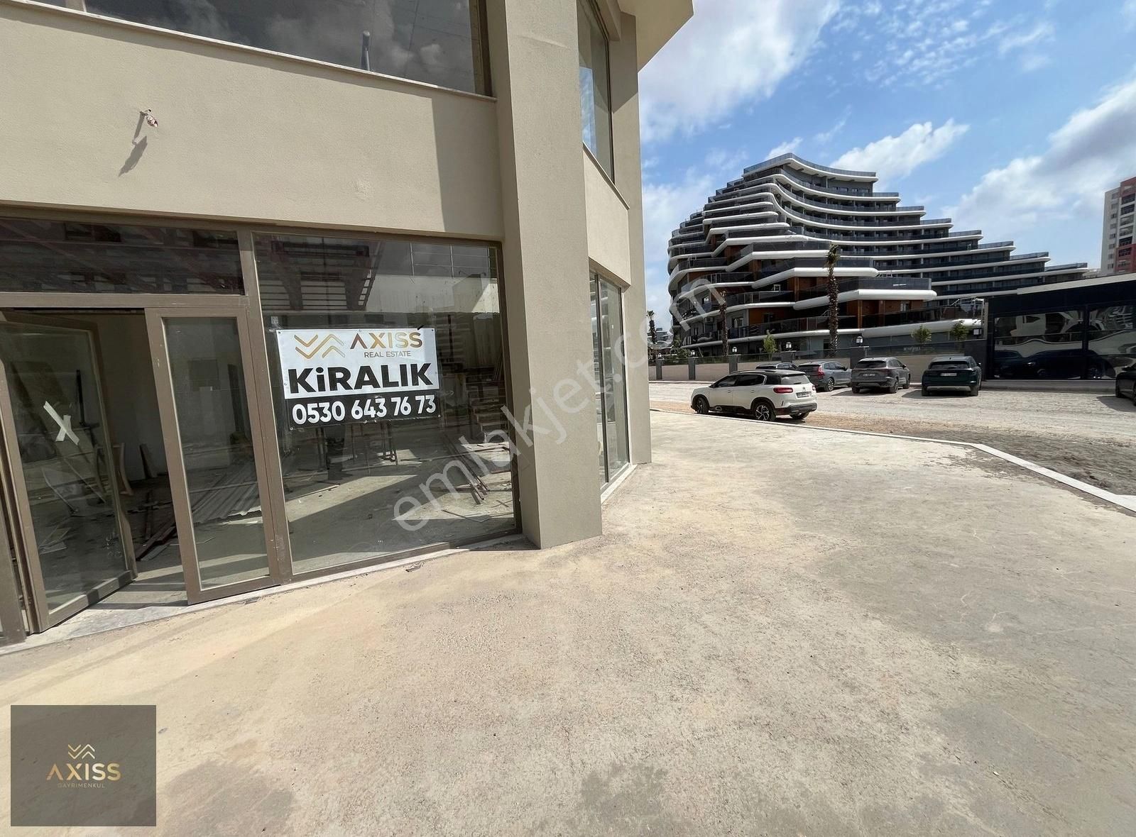 Altıntaş Mahallesinde İşlek Cadde Üzerinde Kiralık Köşe Dükkan