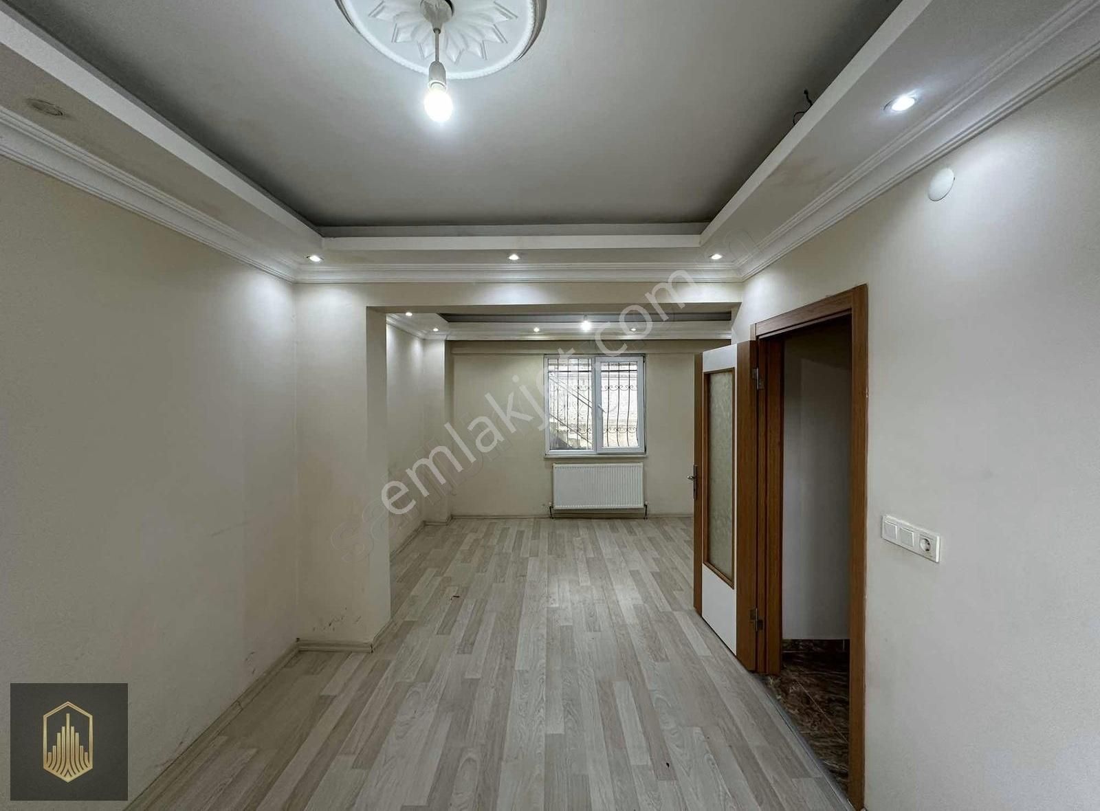 Toprak Gayrimenkul'den İstasyon Mah. 2+1 Bahçe Katı 73m2 Kombili