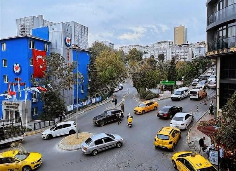 Şişli Mehmetçik Vakfı Dibinde Mükemmel Eşyalı Kiralık 1+1 Daire