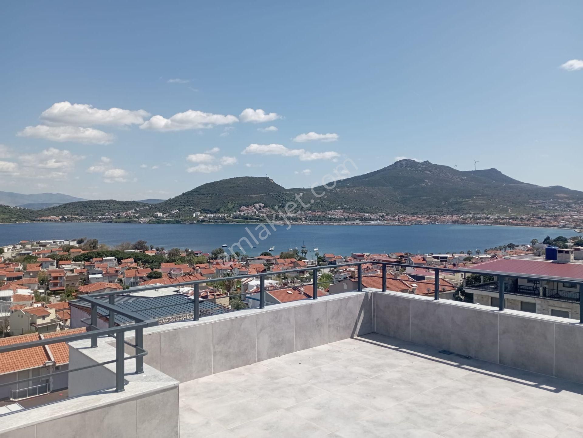 Satılık Yeni Foça Burunucu'nda Şahane Fourlex Villa - Görsel 13