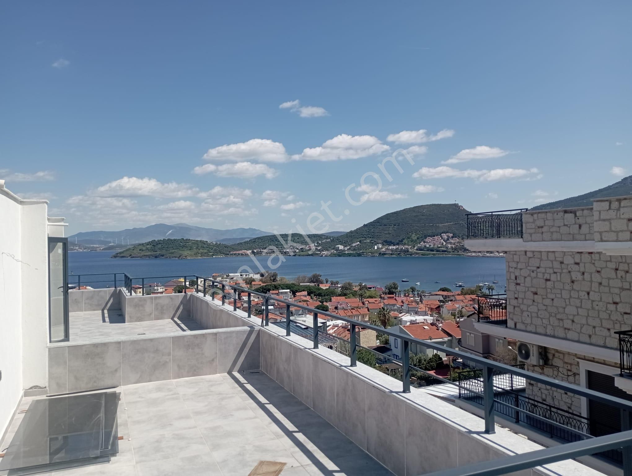 Satılık Yeni Foça Burunucu'nda Şahane Fourlex Villa - Görsel 12