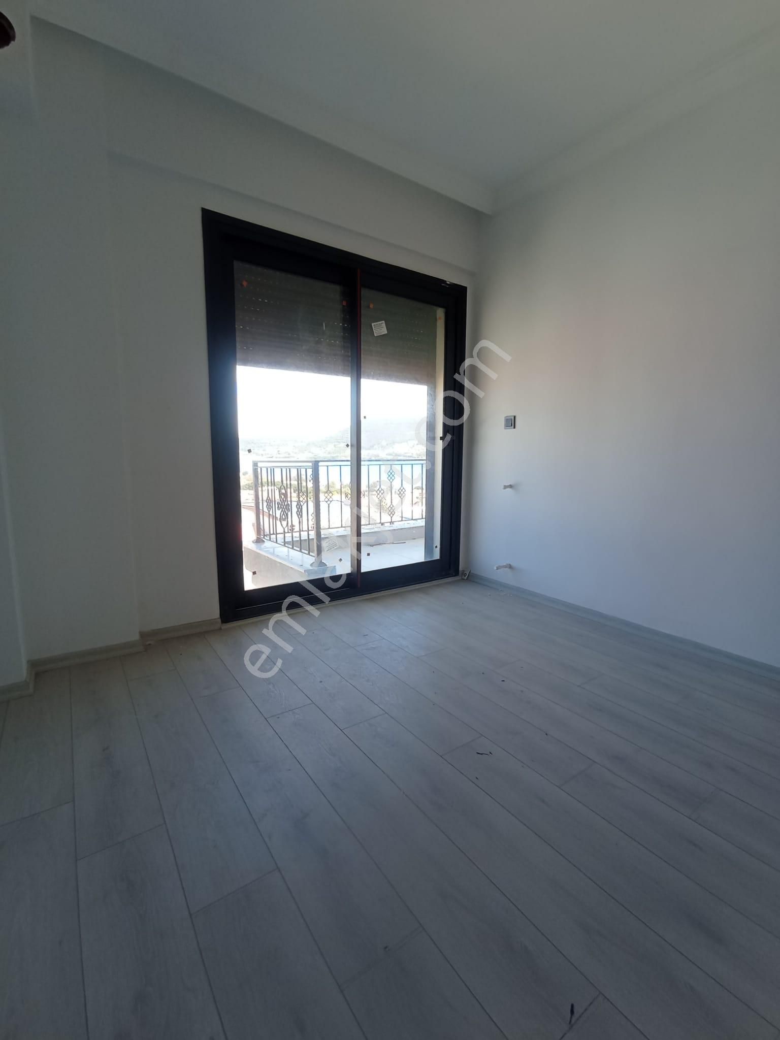 Satılık Yeni Foça Burunucu'nda Şahane Fourlex Villa - Görsel 9