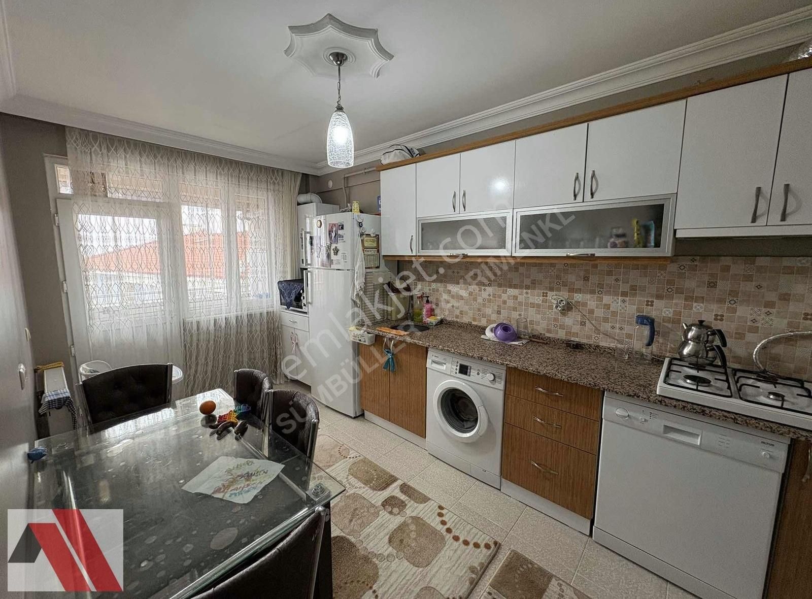 Sümbüller'den Cadde Yakını Önü Açık İskanlı Asansörlü Geniş 2+1