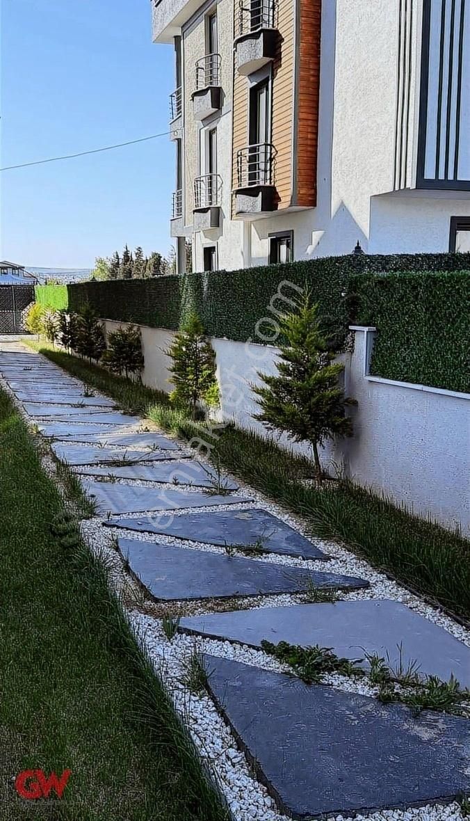 Tekirdağ Yeniçiftlik'te Müstakil Deniz Manzaralı Kiralık Villa