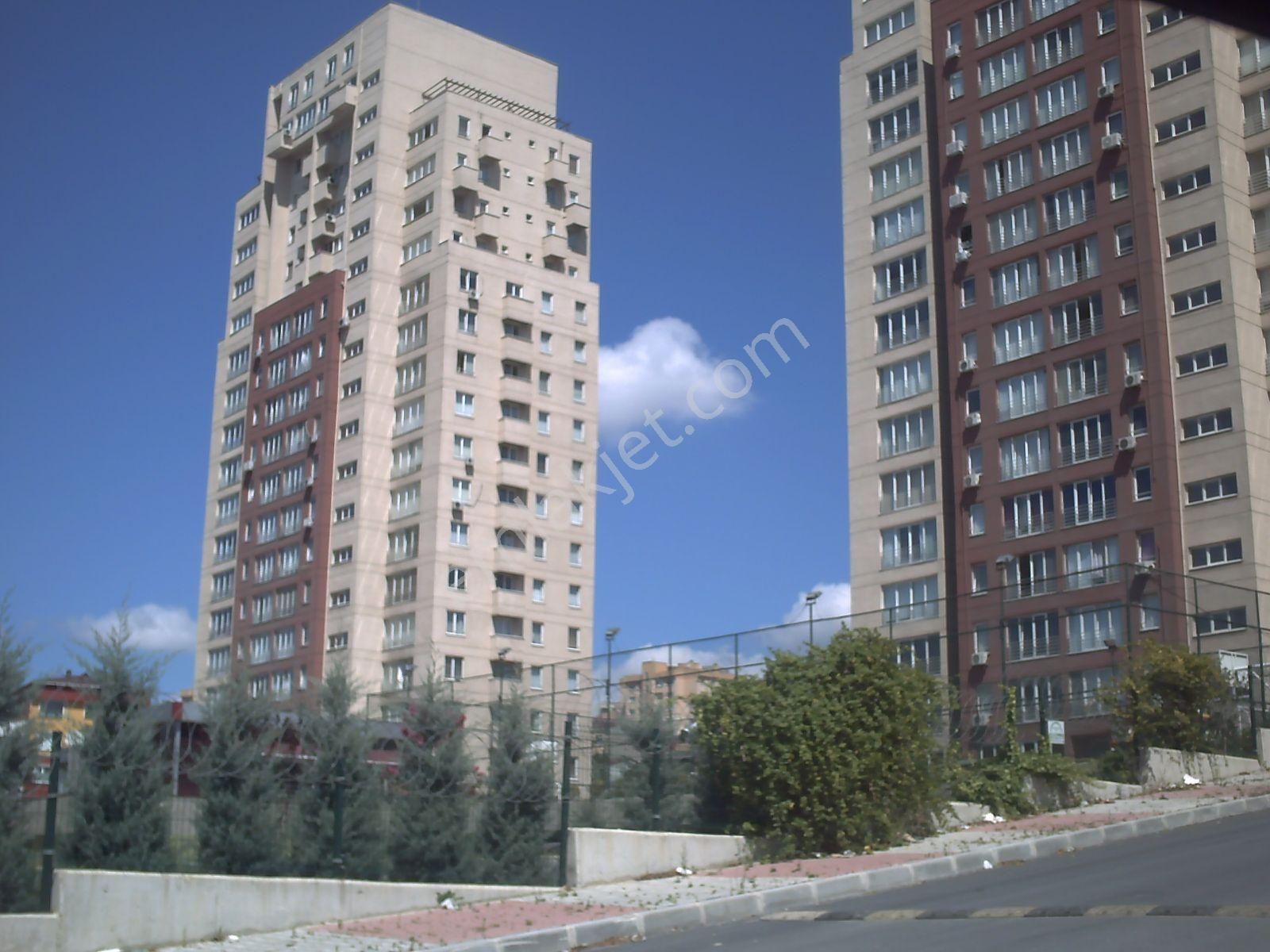 Ka Green Sitesi'nde 56m2 Göl Manzaralı 1+1 Kiralık Daire
