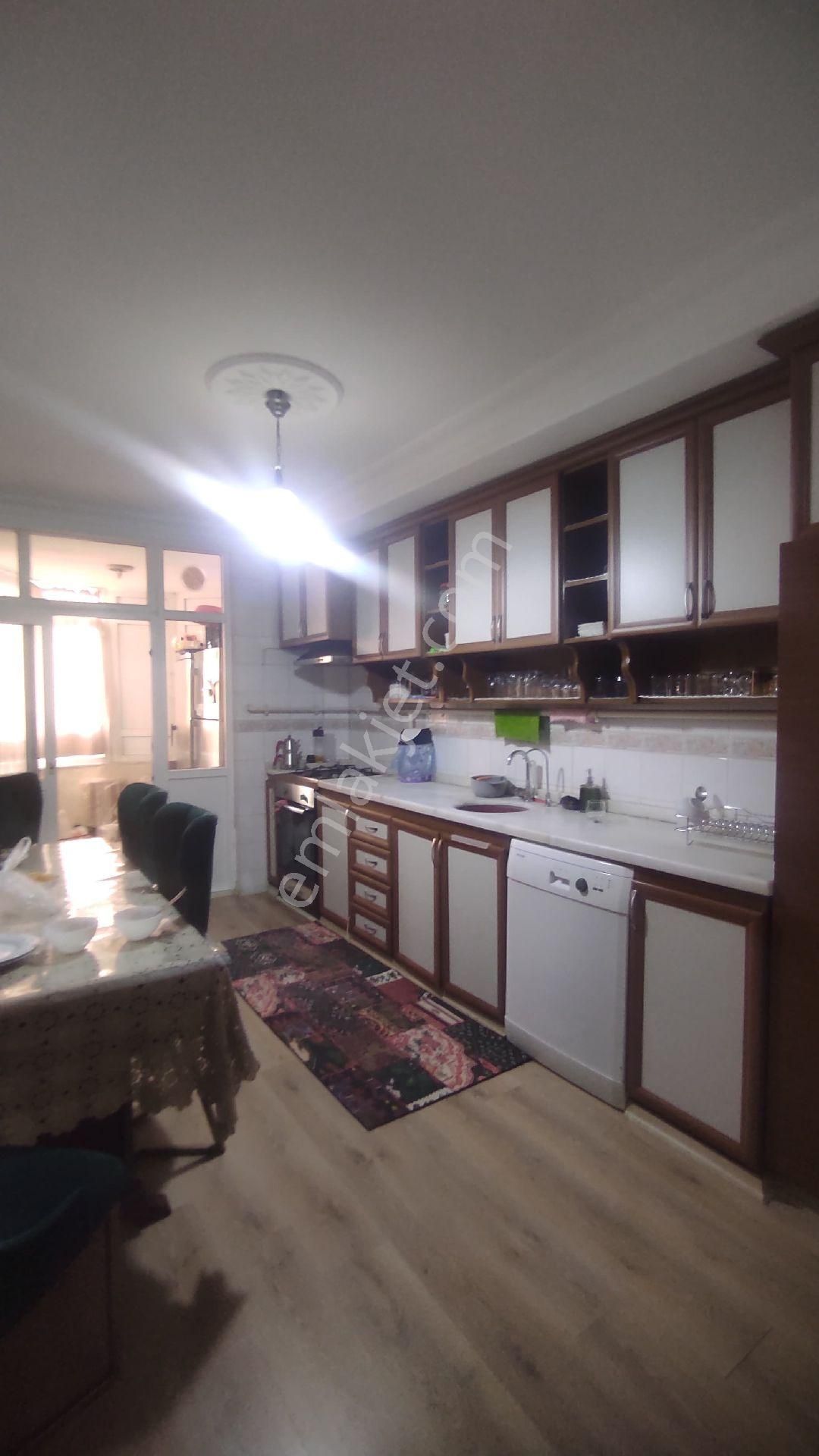 Adana Çukurova Belediye Evleri'nde 3+1 Satılık Daire